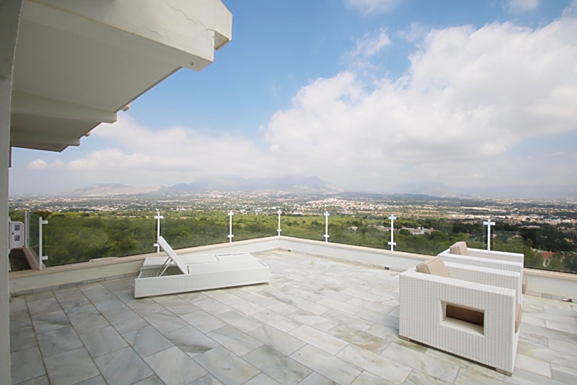 Revente -  Chalet / Villa -
Albir