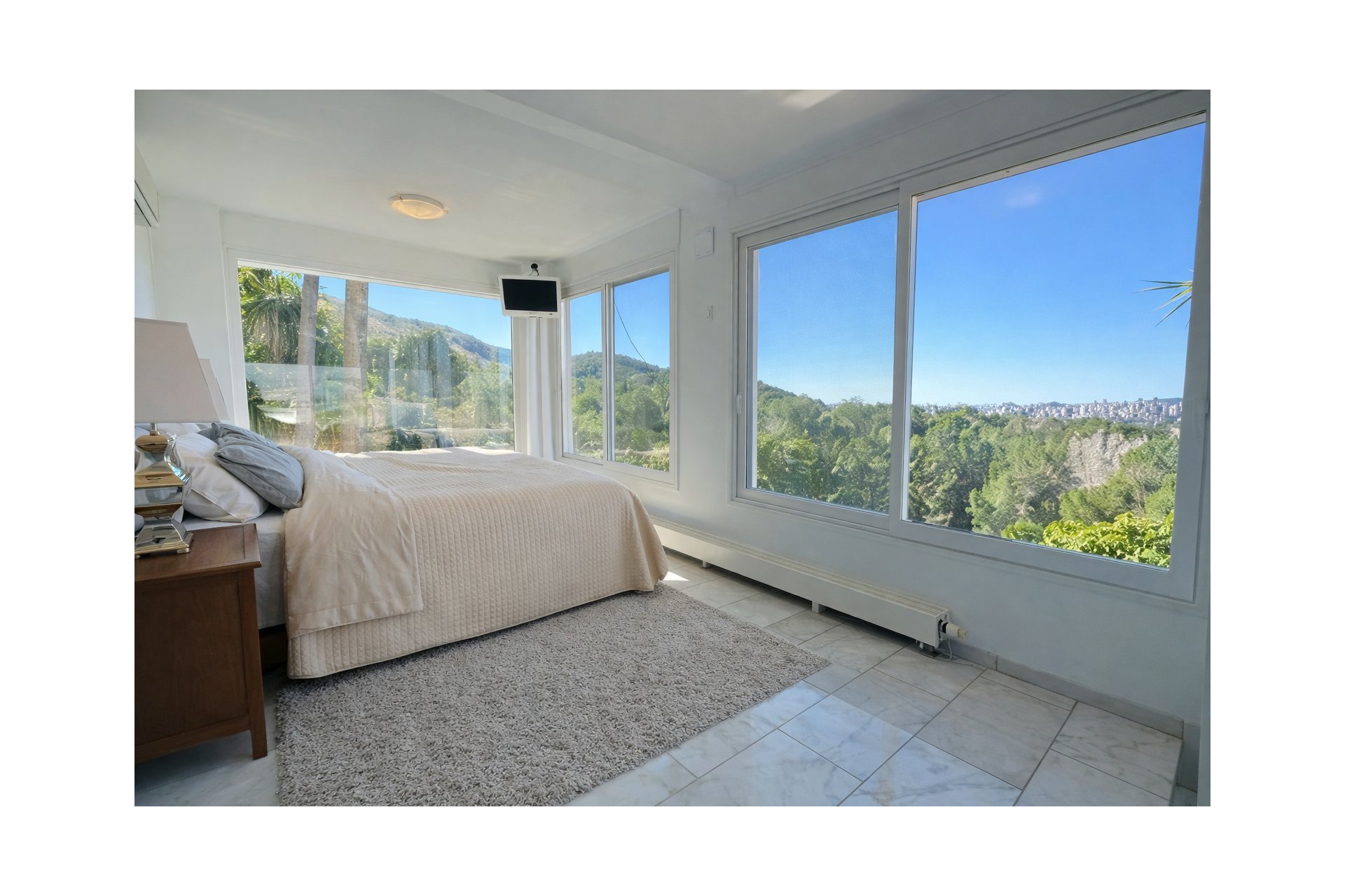 Revente -  Chalet / Villa -
Albir