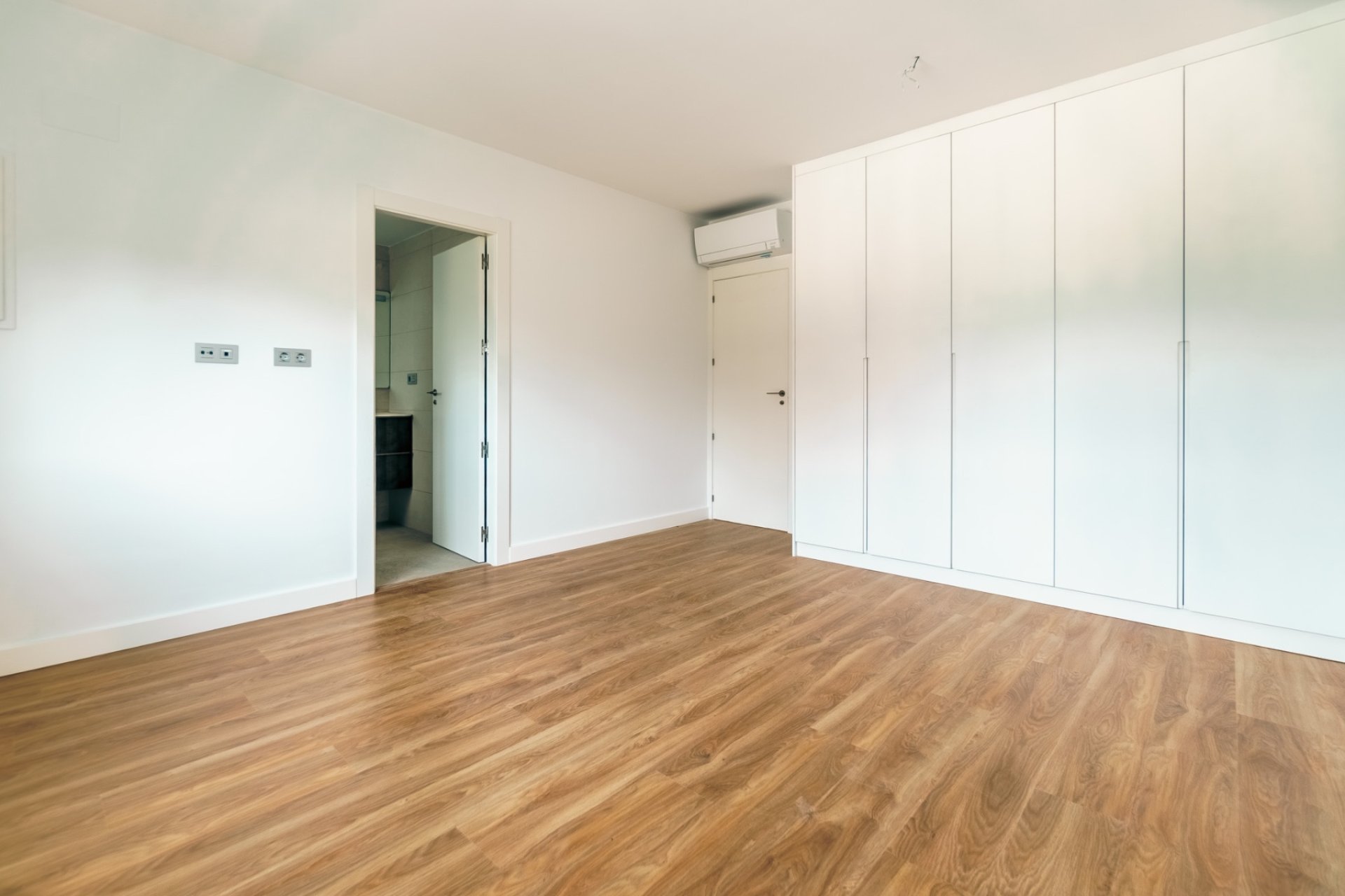 Revente -  Chalet / Villa -
Albir