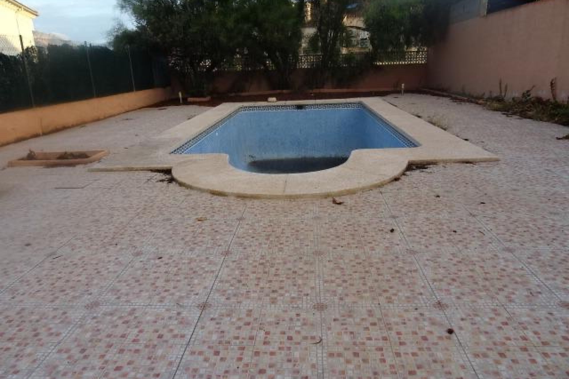Revente -  Chalet / Villa -
Albir