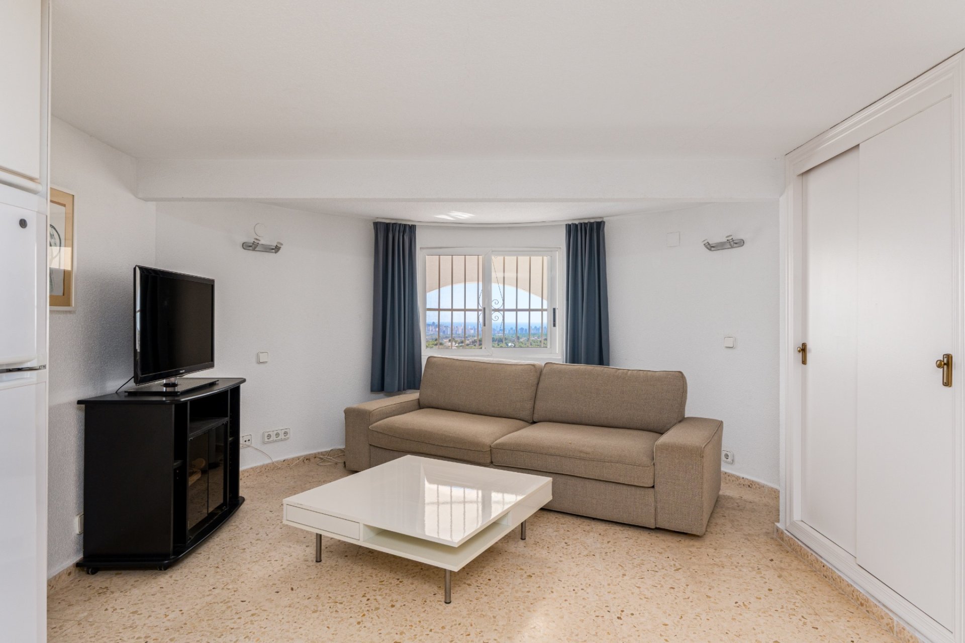 Revente -  Chalet / Villa -
Alfaz del Pi - Alfas del Pí