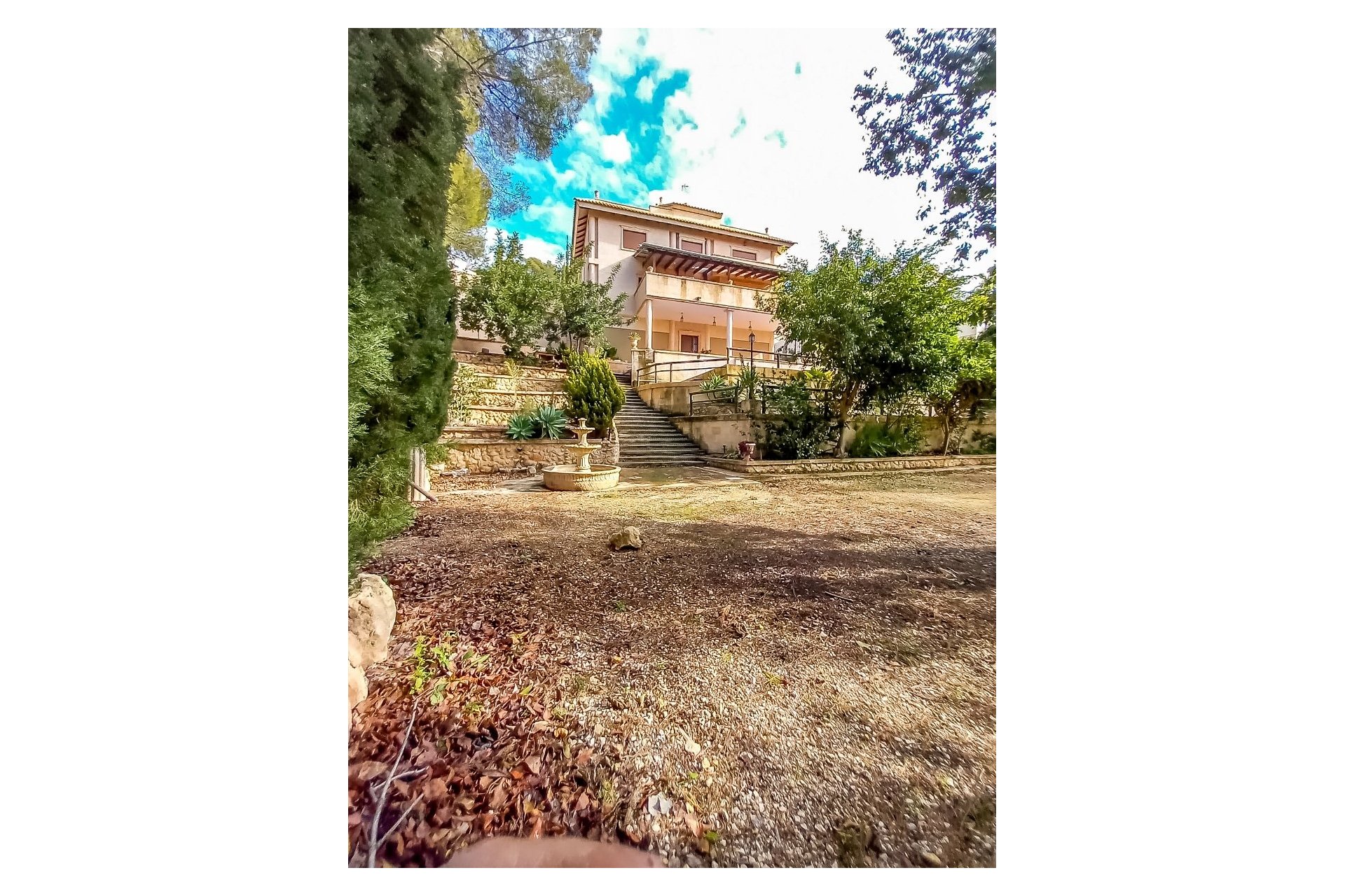 Revente -  Chalet / Villa -
Altea