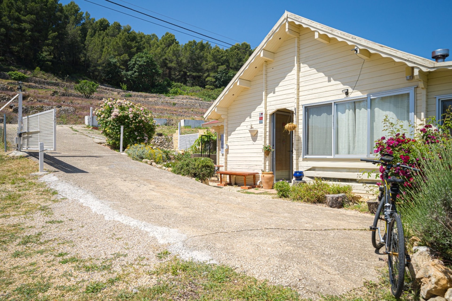 Revente -  Chalet / Villa -
Confrides