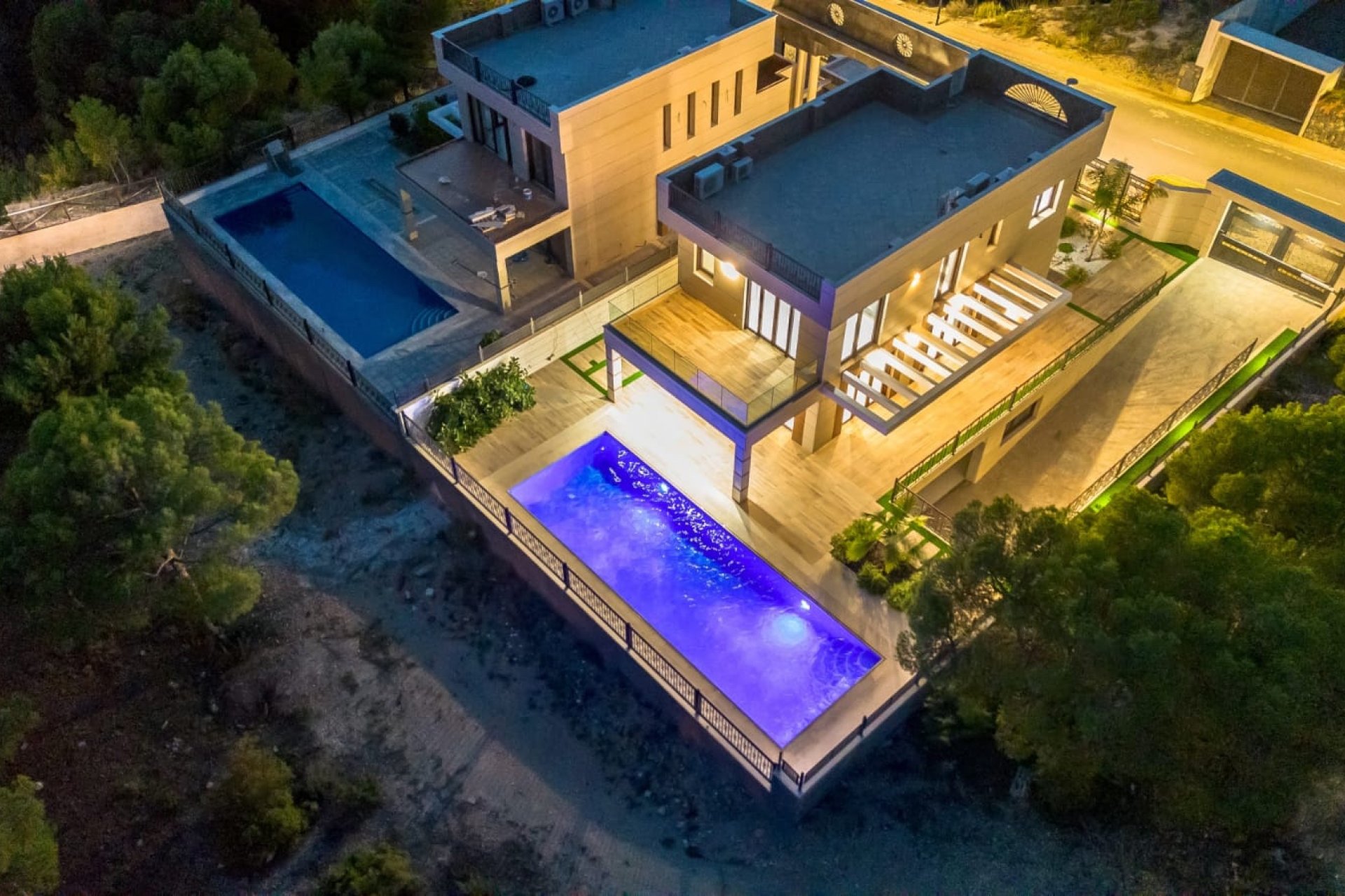 Revente -  Chalet / Villa -
Finestrat