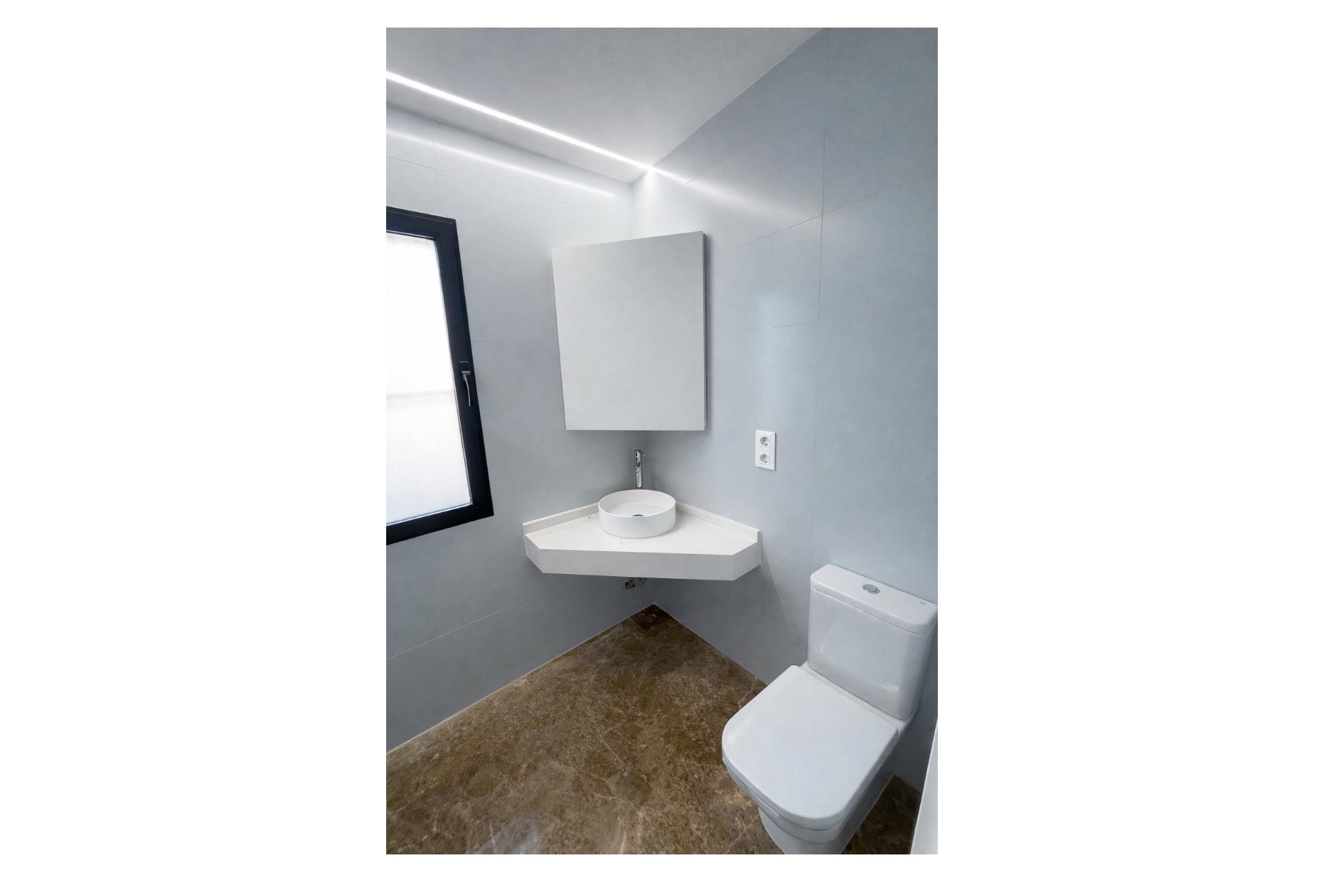 Revente -  Chalet / Villa -
La Nucía