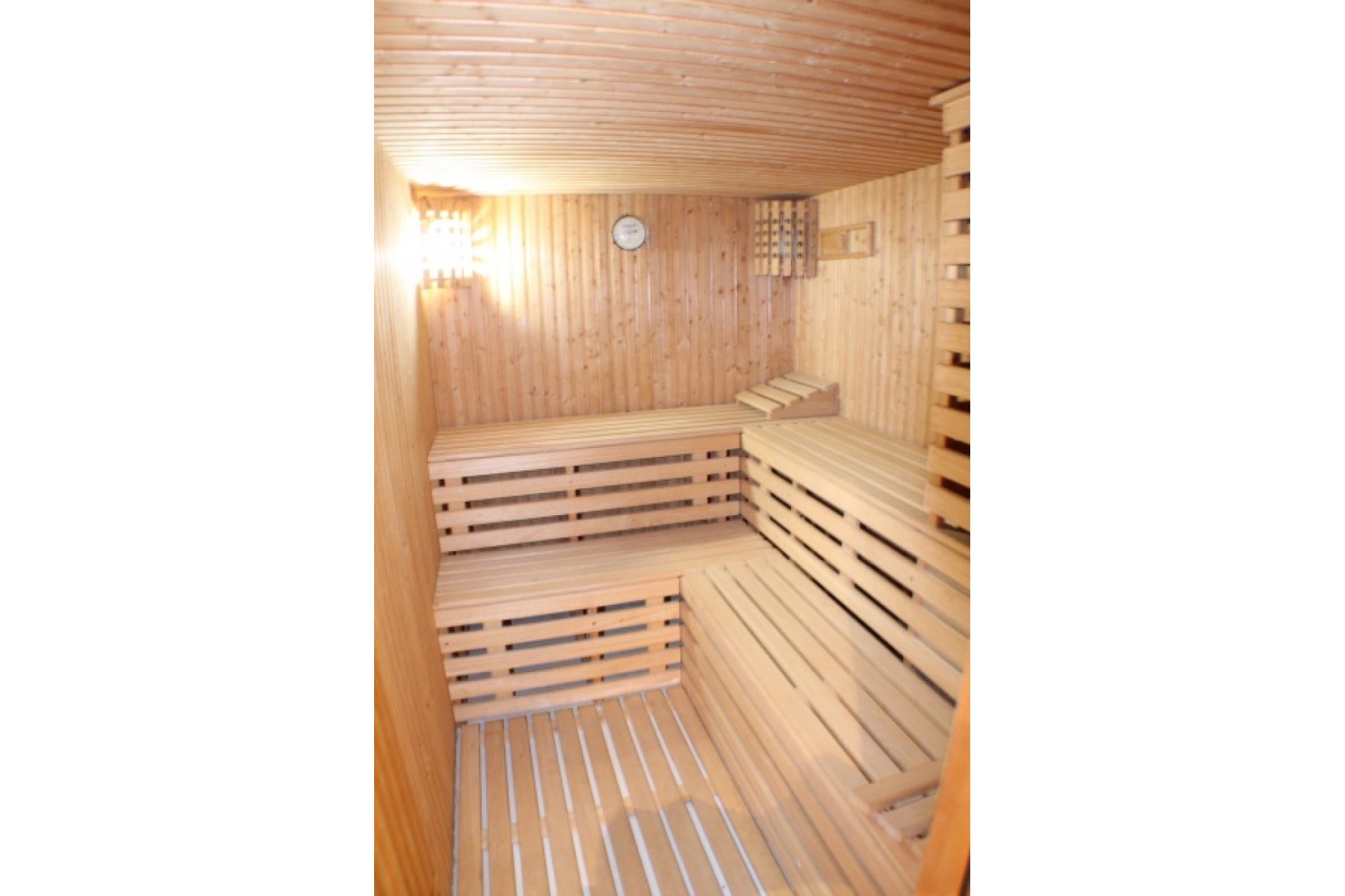 Revente - Commercial -
Altea