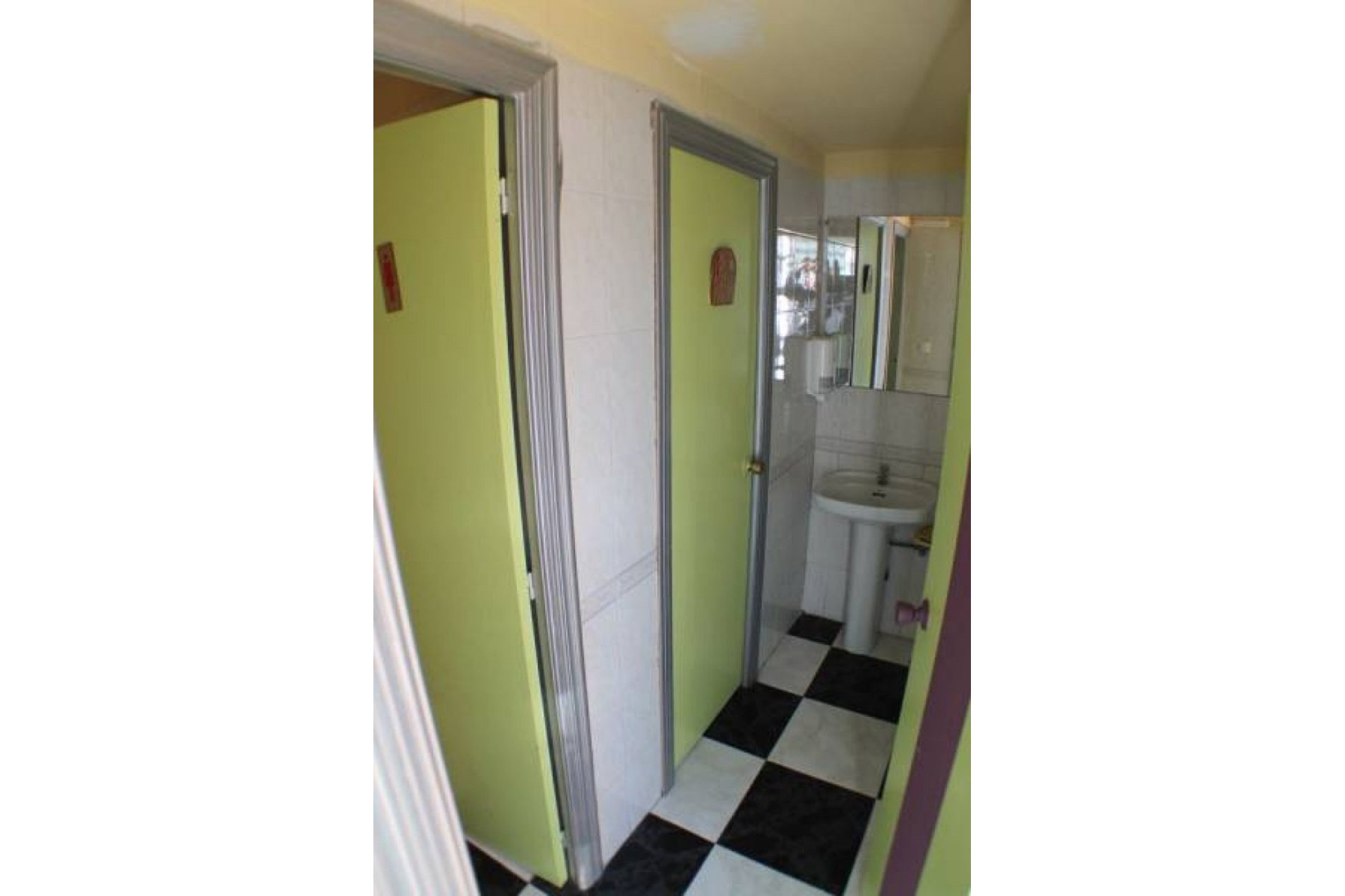 Revente - Commercial -
Benidorm - Juzgados