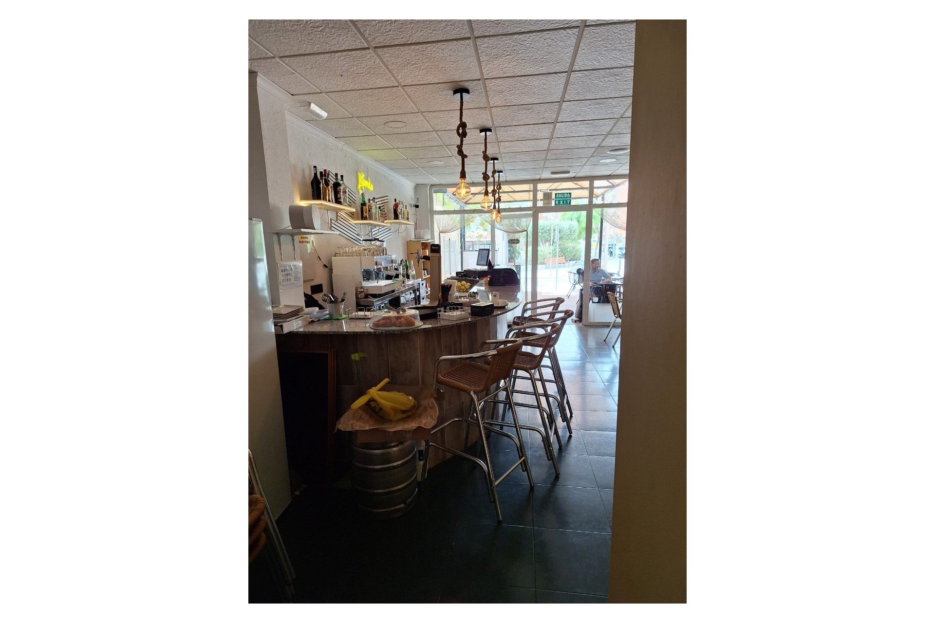 Revente - Commercial -
Benidorm - Juzgados