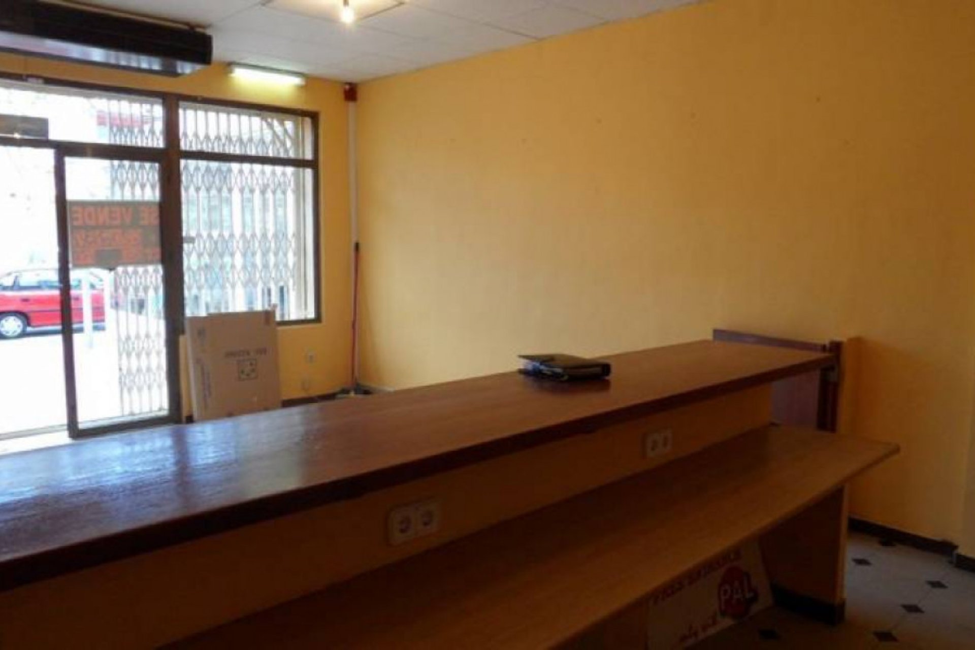 Revente - Commercial -
Benidorm - Levante