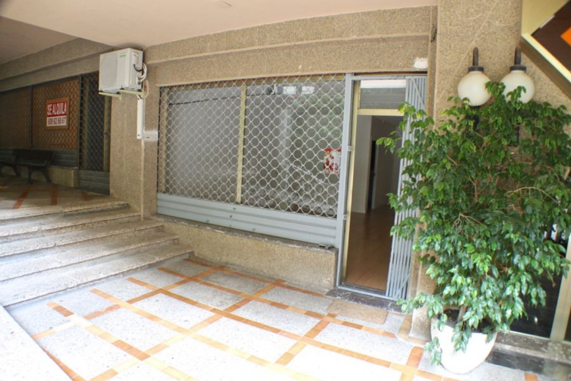 Revente - Commercial -
Benidorm - Old town / Port