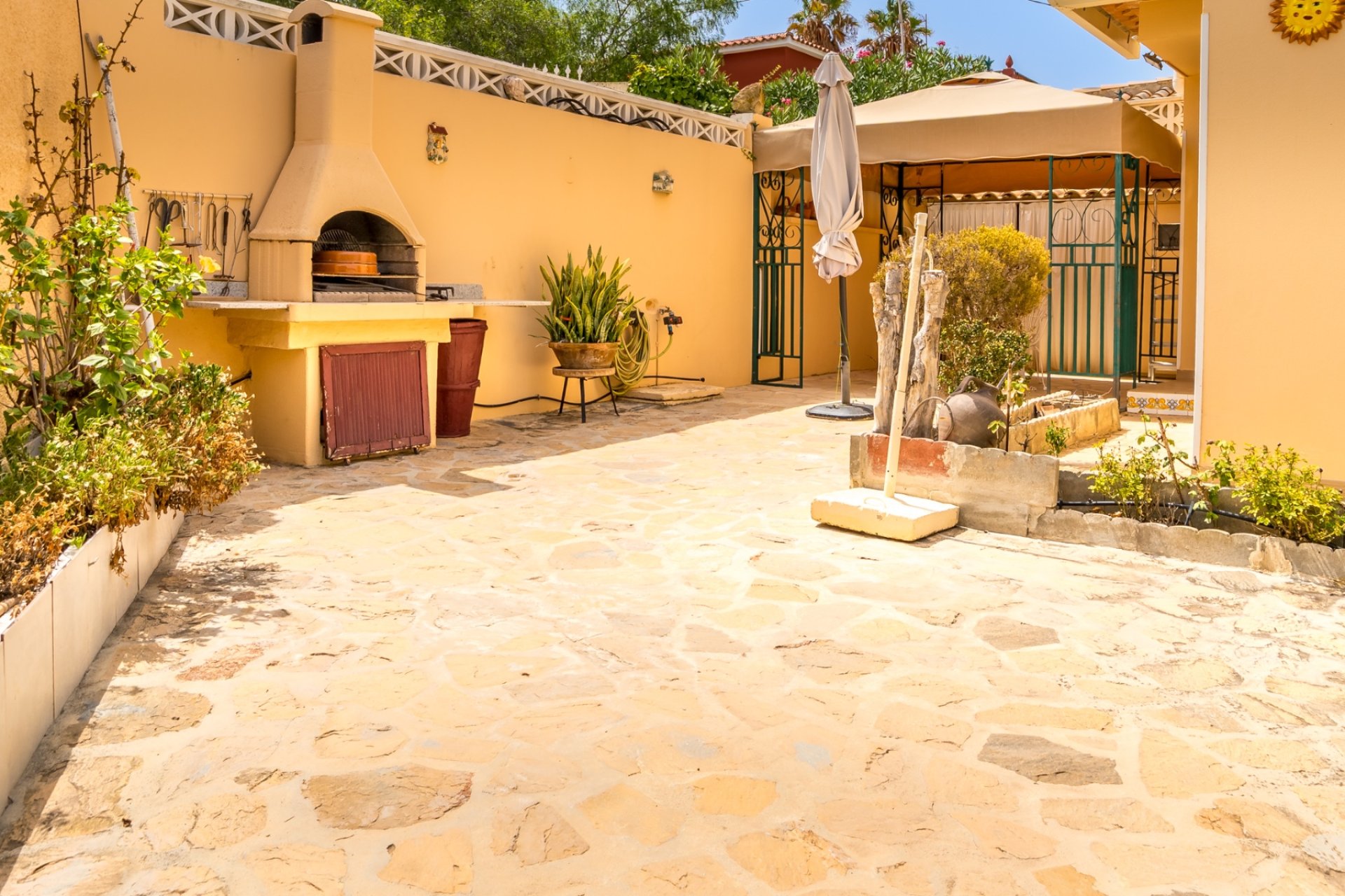 Revente - Maison mitoyenne -
Albir