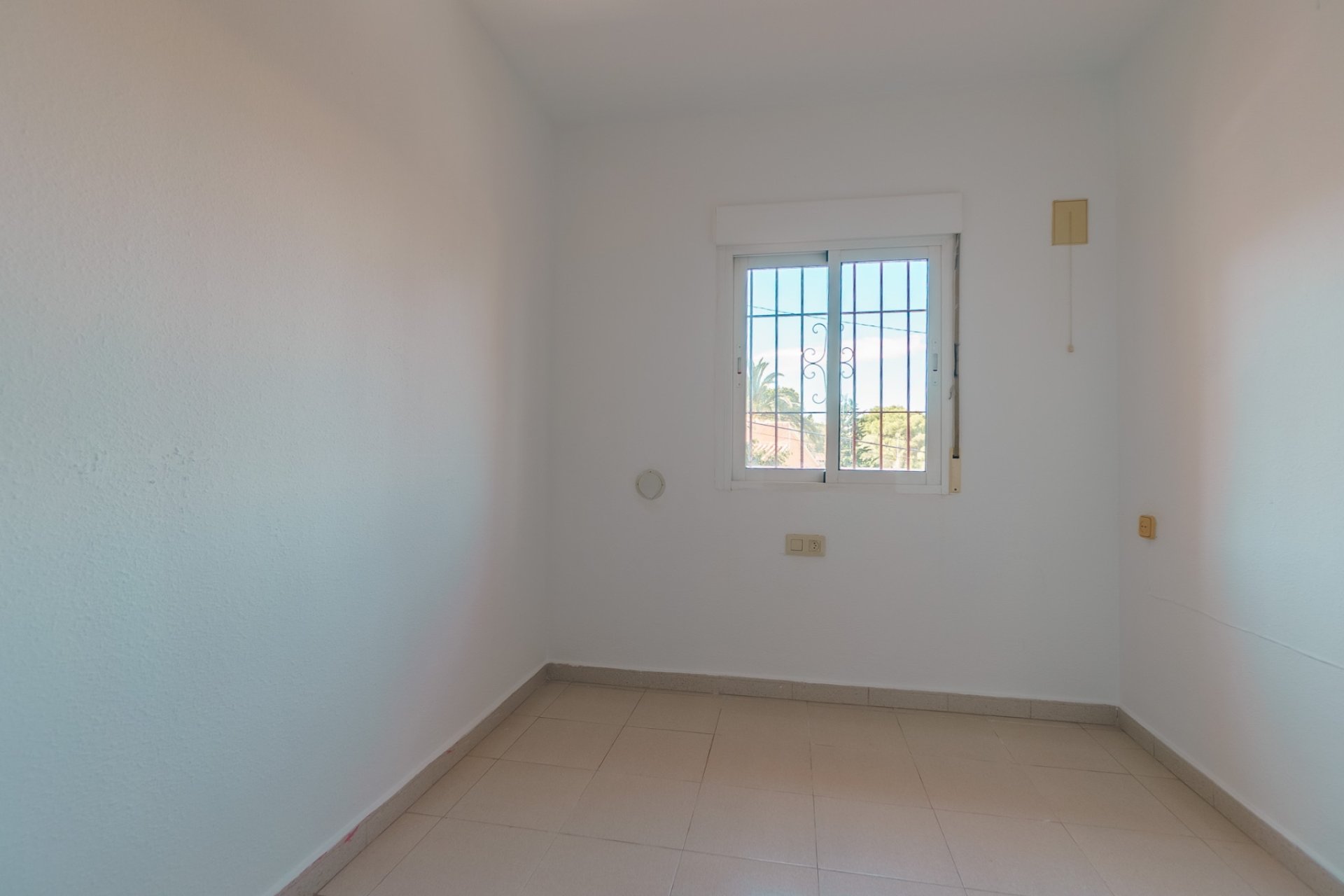 Revente - Maison mitoyenne -
Albir