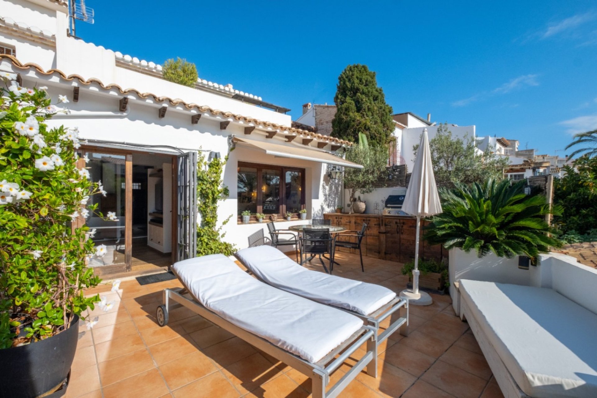 Revente - Maison mitoyenne -
Altea