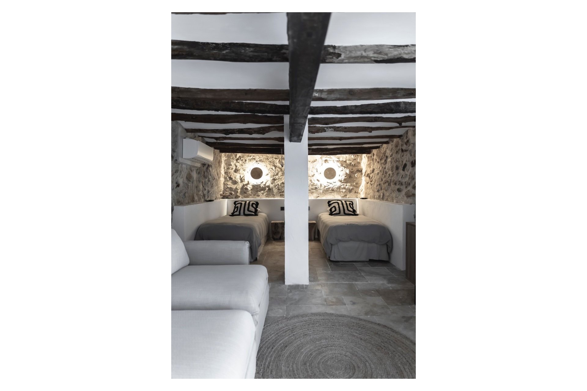 Revente - Maison mitoyenne -
Altea