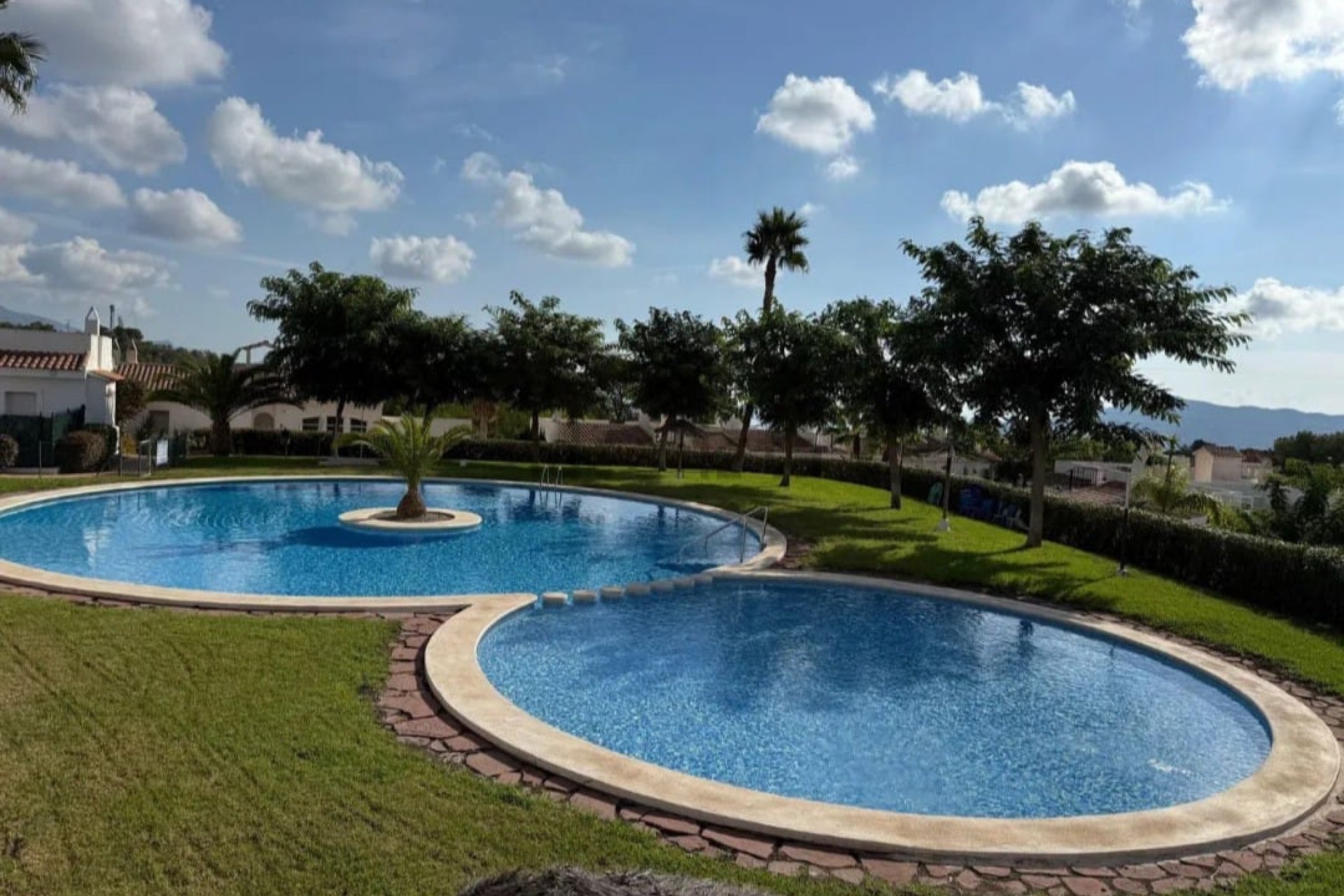 Revente - Maison mitoyenne -
La Nucía