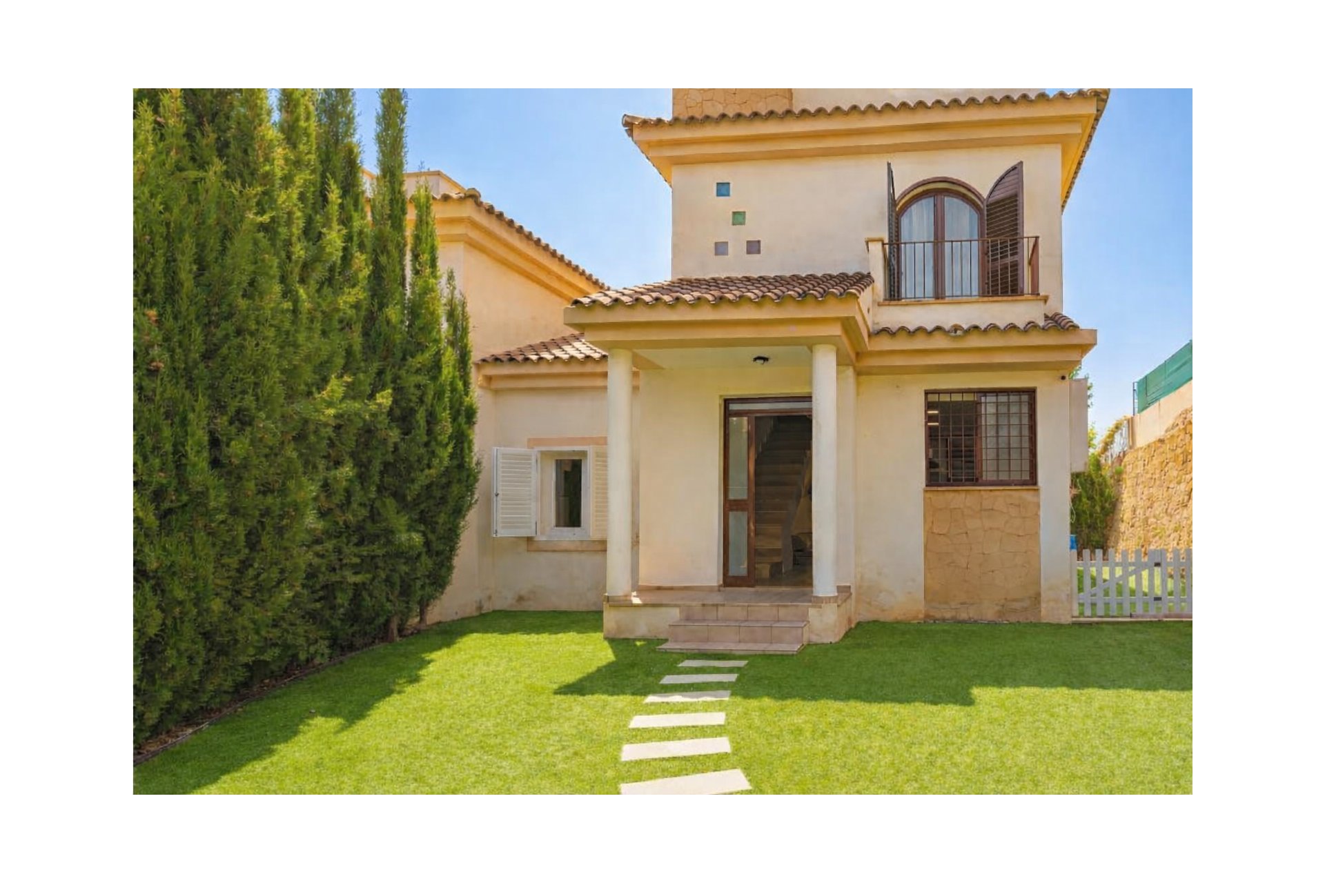 Revente - Maison mitoyenne -
Polop