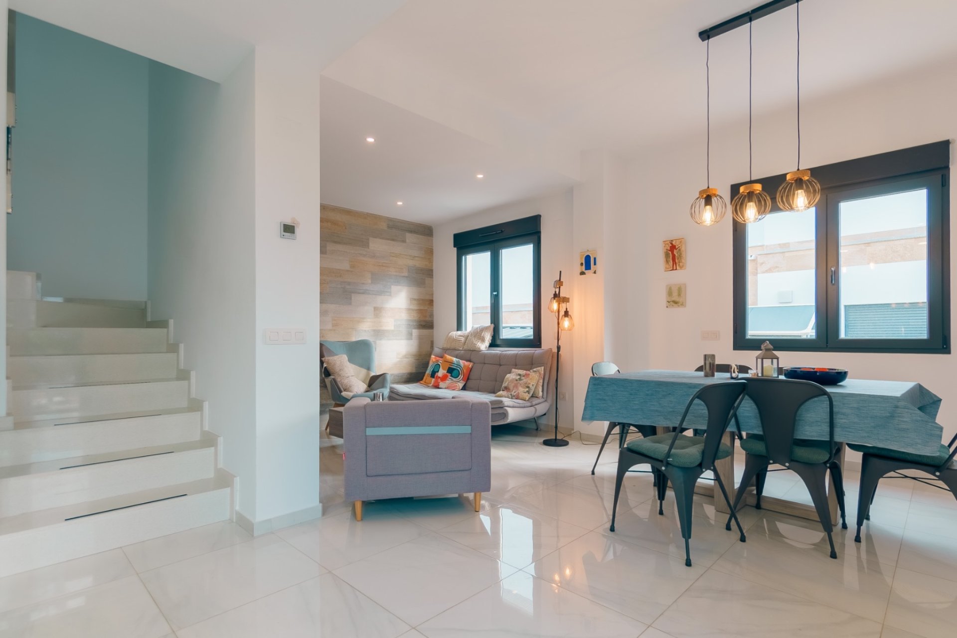 Revente - Maison mitoyenne -
Polop