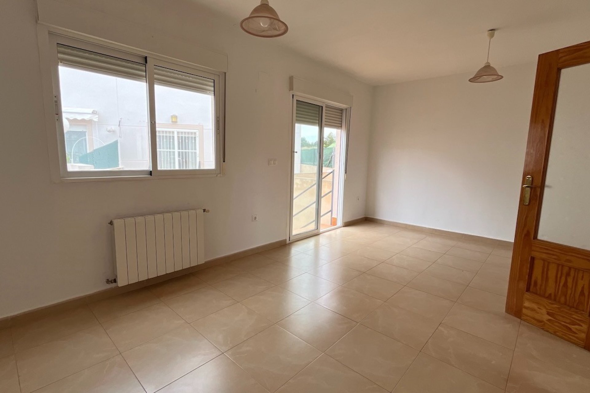 Revente - Townhouse / Semi -
Polop - Urbanizaciones