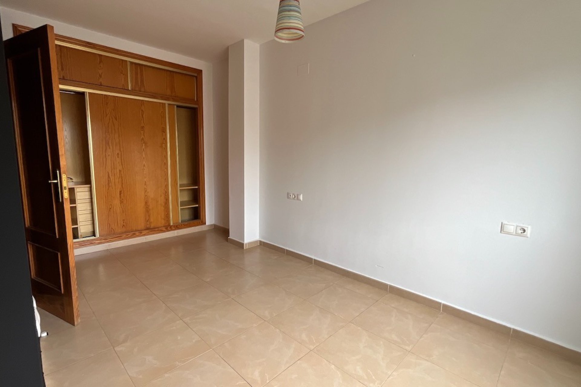 Revente - Townhouse / Semi -
Polop - Urbanizaciones