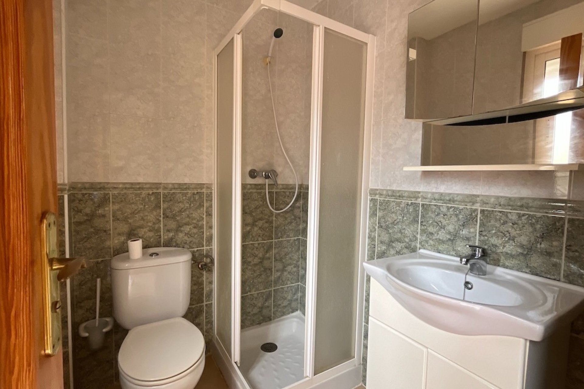 Revente - Townhouse / Semi -
Polop - Urbanizaciones