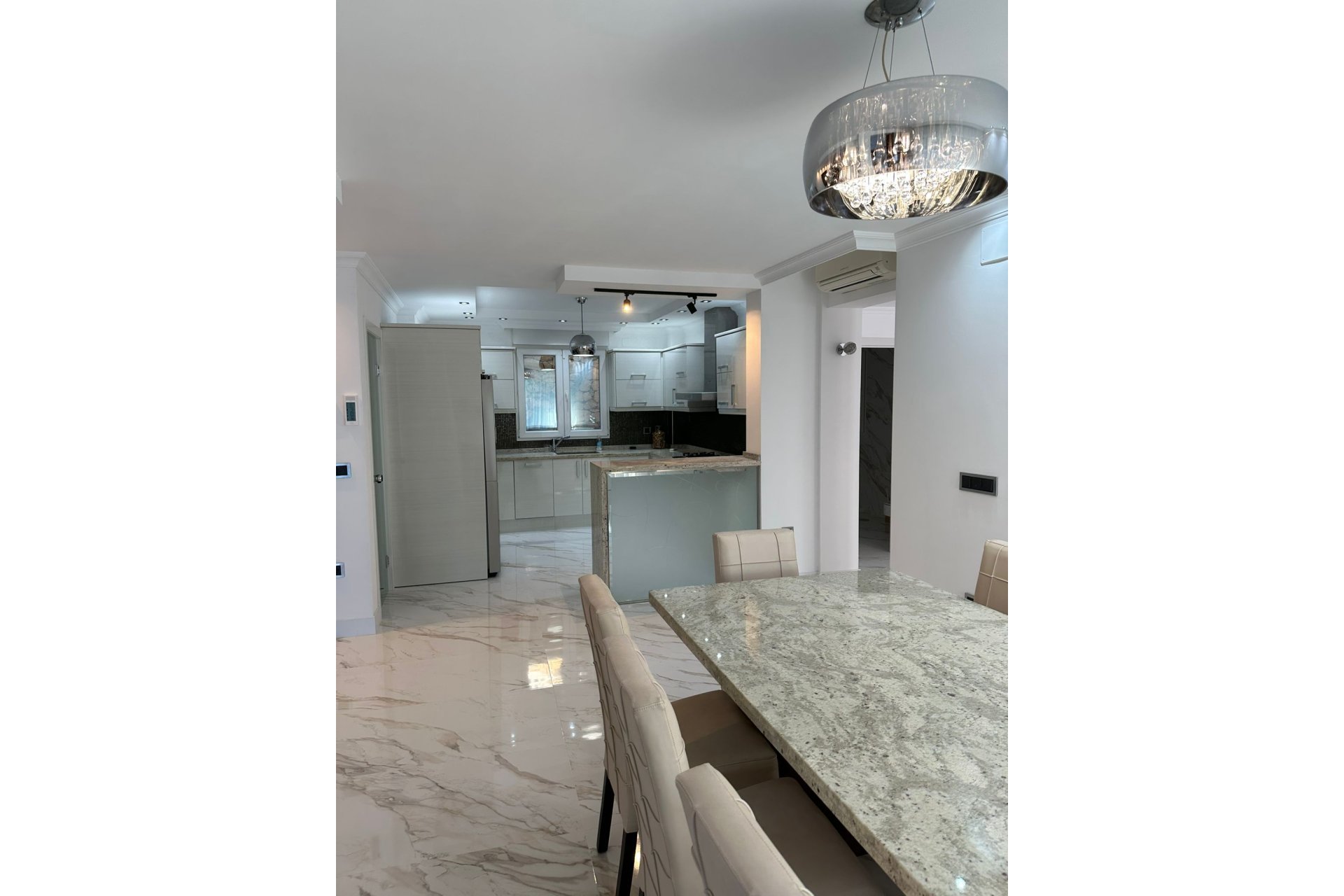 Revente - Villa -
Altea