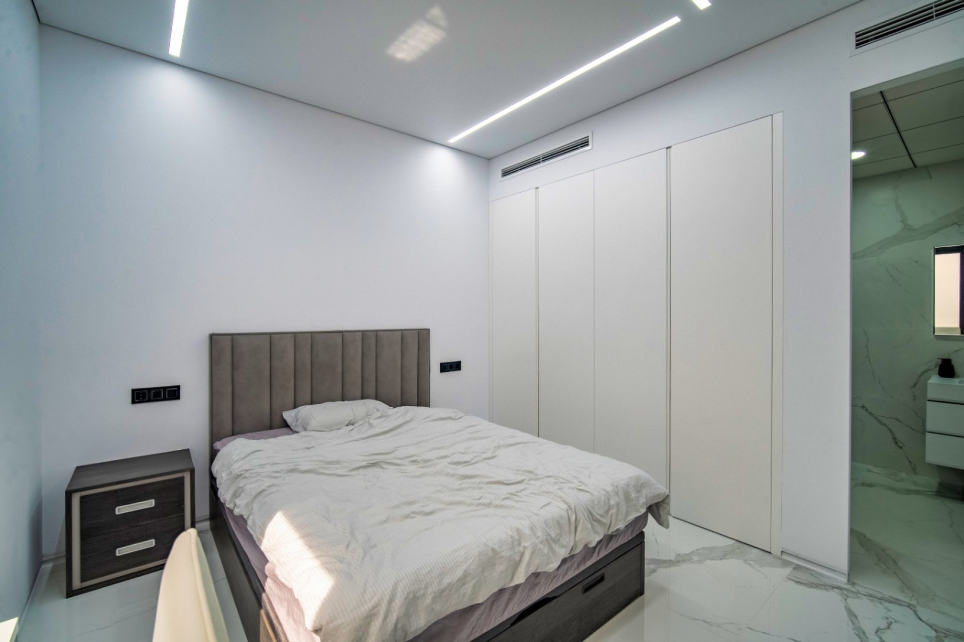 Revente - Villa -
Benidorm - Playa de Poniente