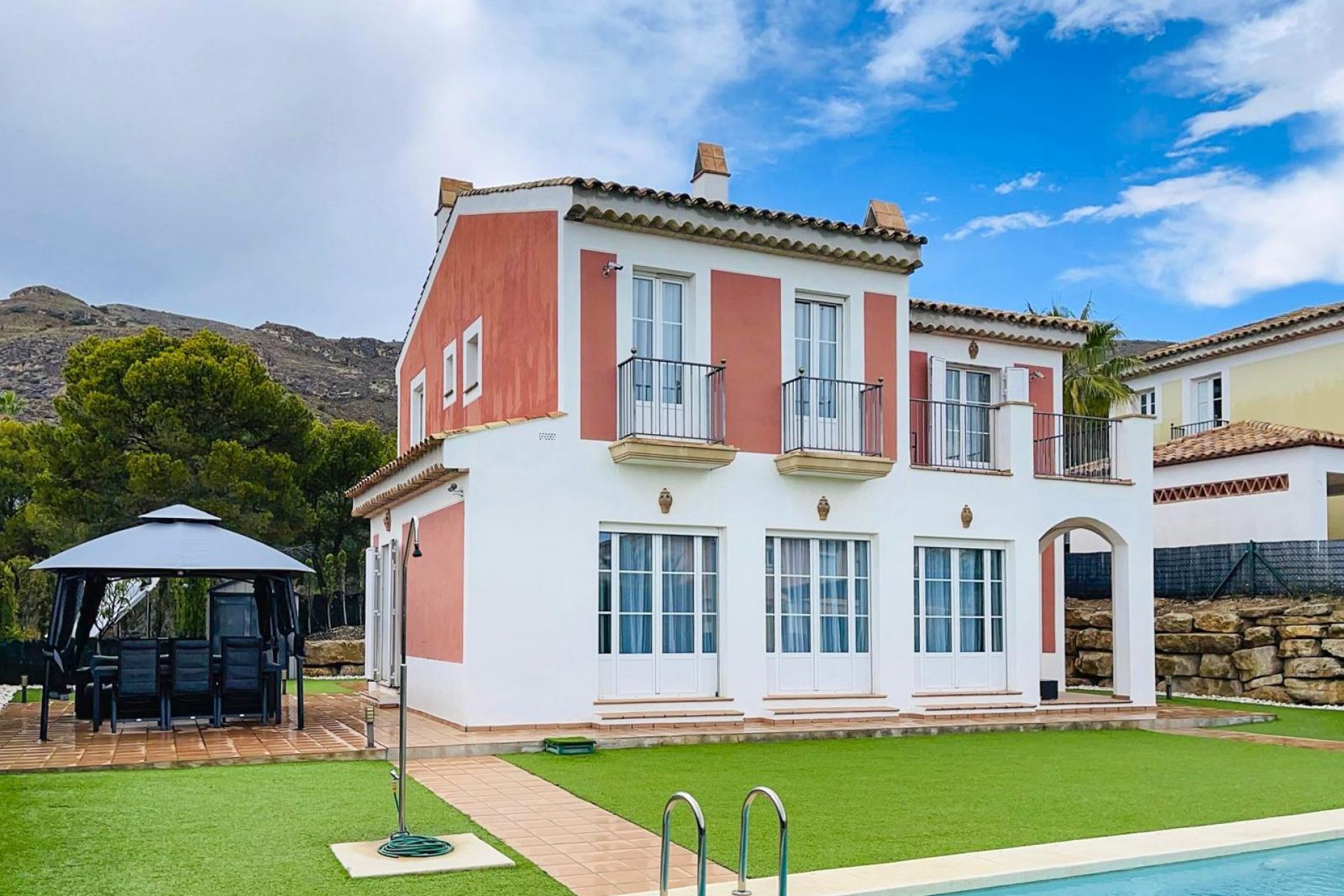 Revente - Villa -
Finestrat - Sierra cortina