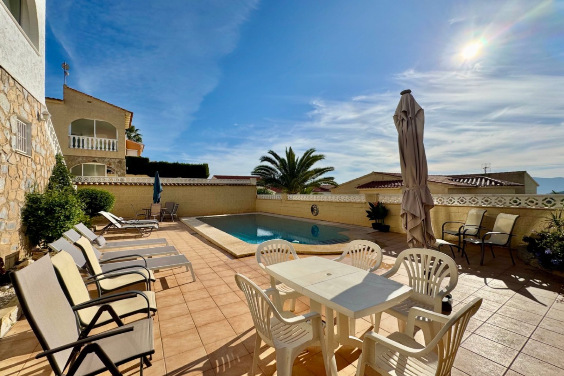 Revente - Villa -
L'Alfàs del Pi - Cautivador