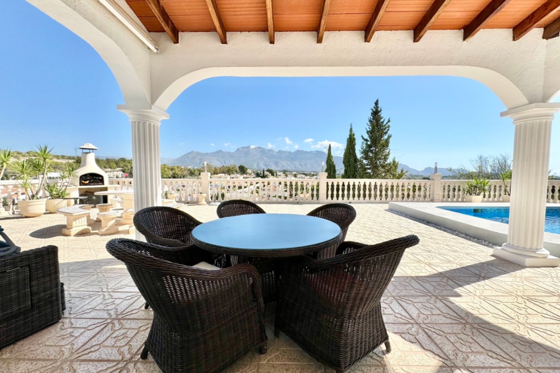 Revente - Villa -
L'Alfàs del Pi - Foia Blanca / Entre Naranjos y Flores