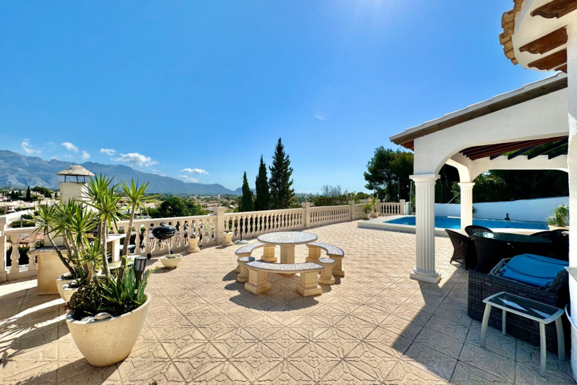 Revente - Villa -
L'Alfàs del Pi - Foia Blanca / Entre Naranjos y Flores
