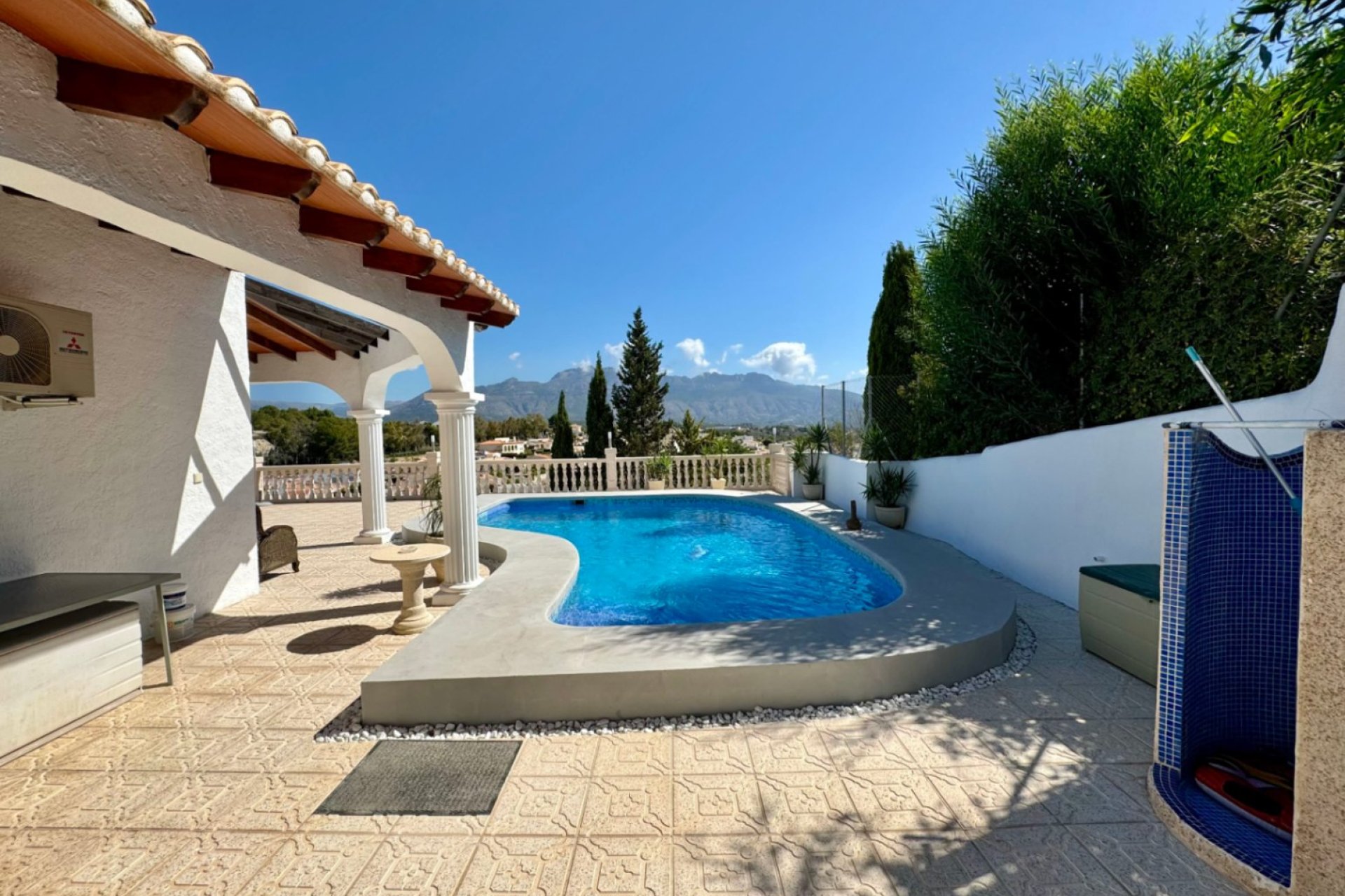 Revente - Villa -
L'Alfàs del Pi - Foia Blanca / Entre Naranjos y Flores