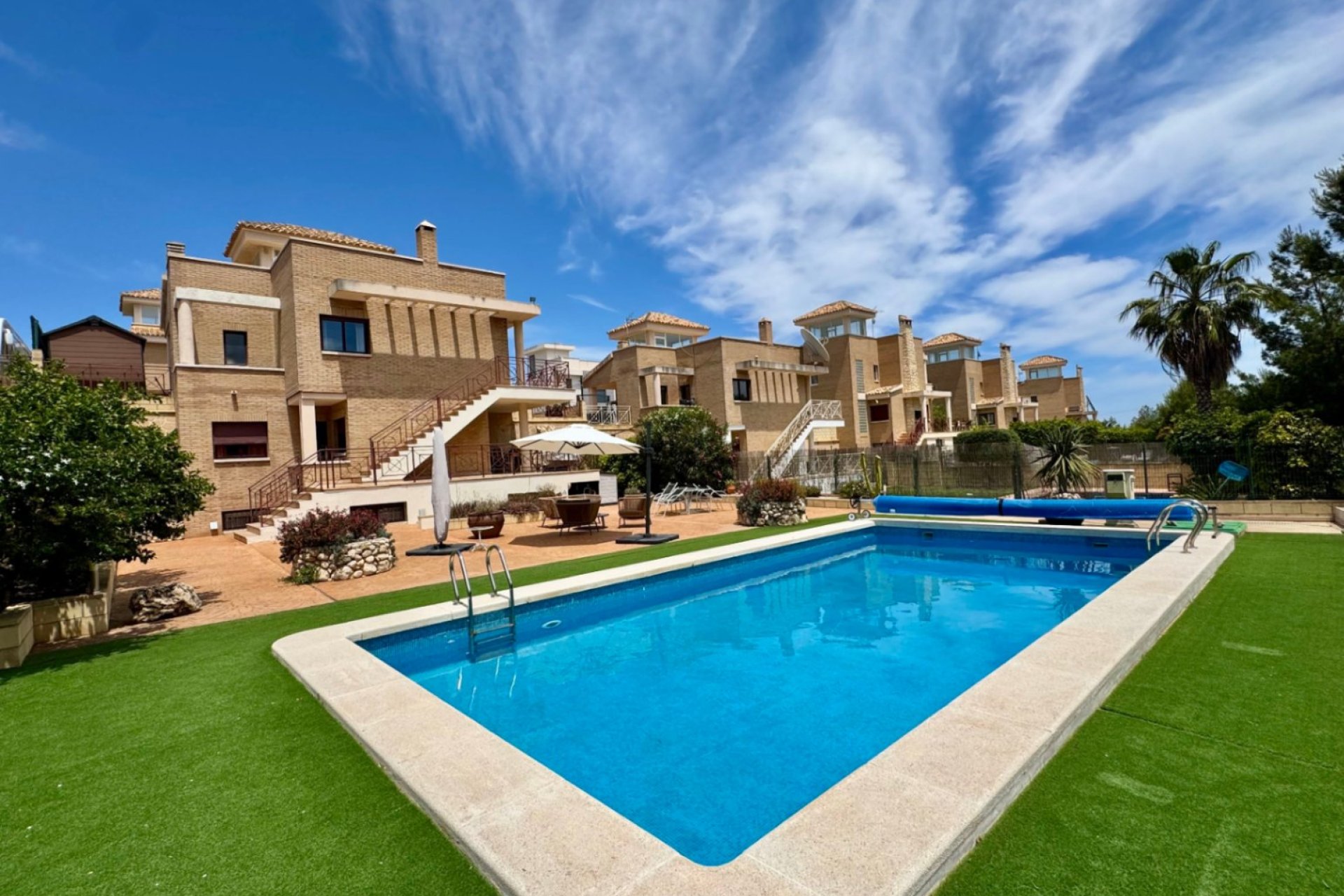 Revente - Villa -
La Nucía - La Alberca