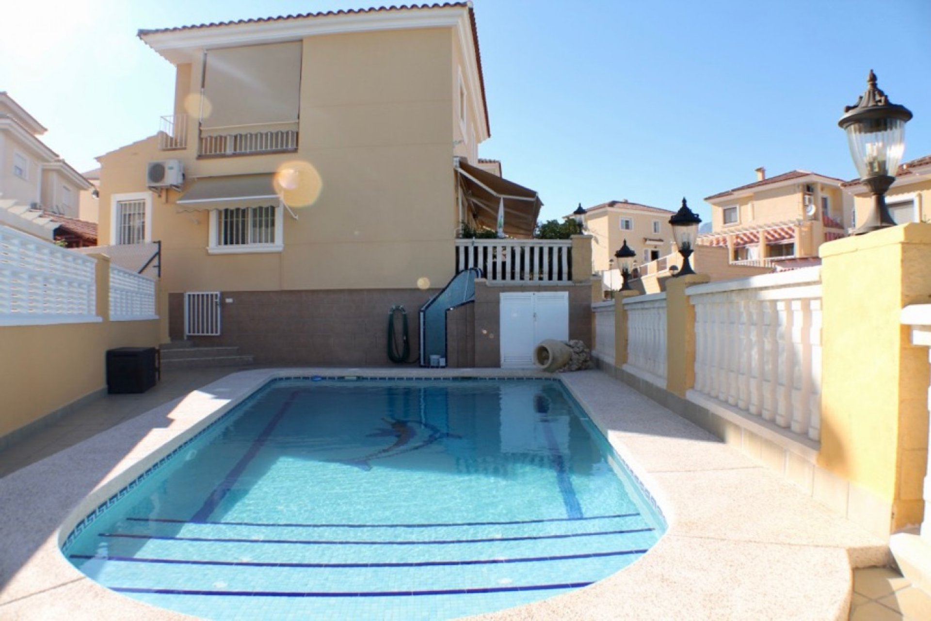 Revente - Villa -
La Nucía - Urbanisations