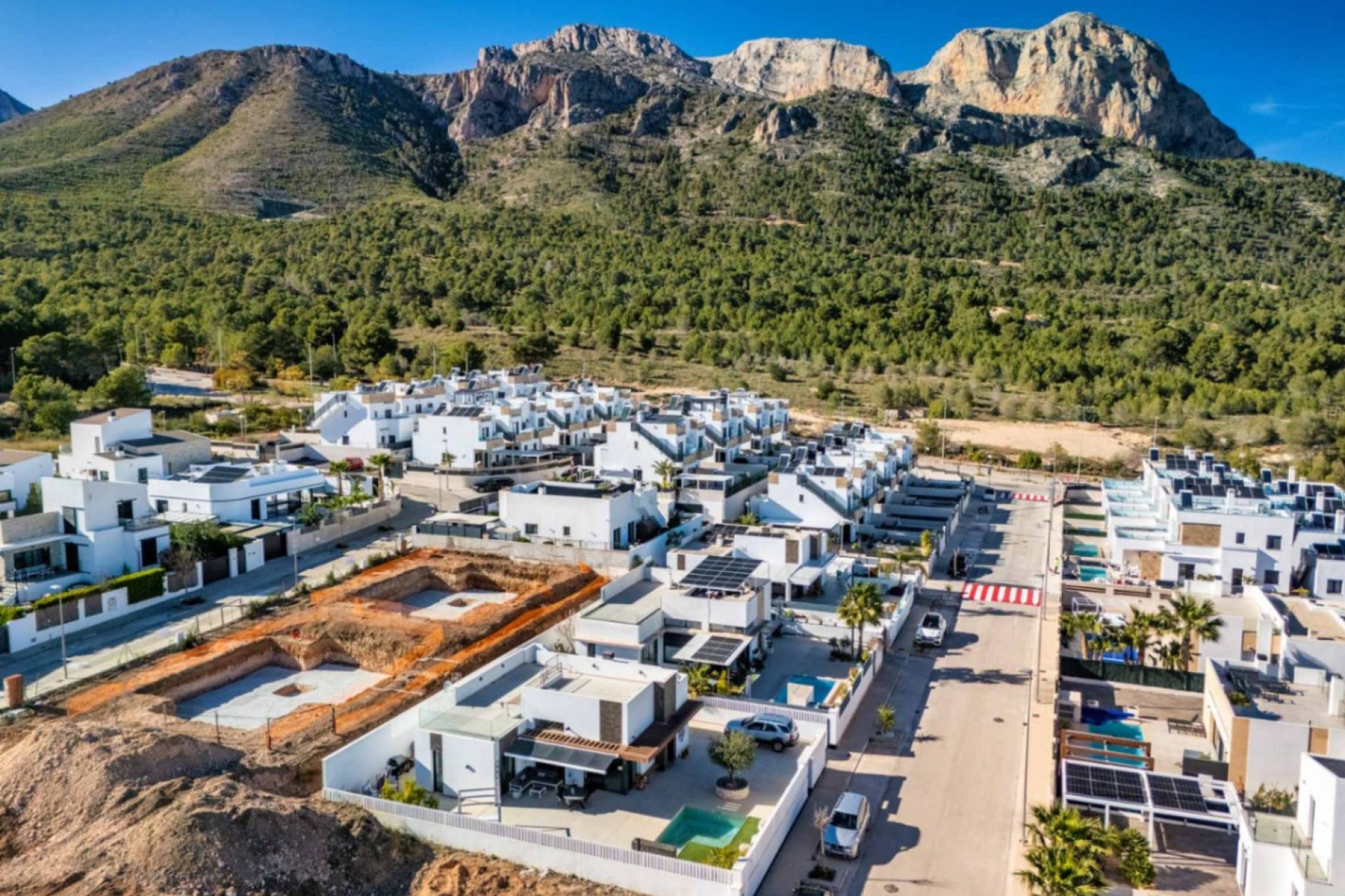 Revente - Villa -
Polop - La Alberca