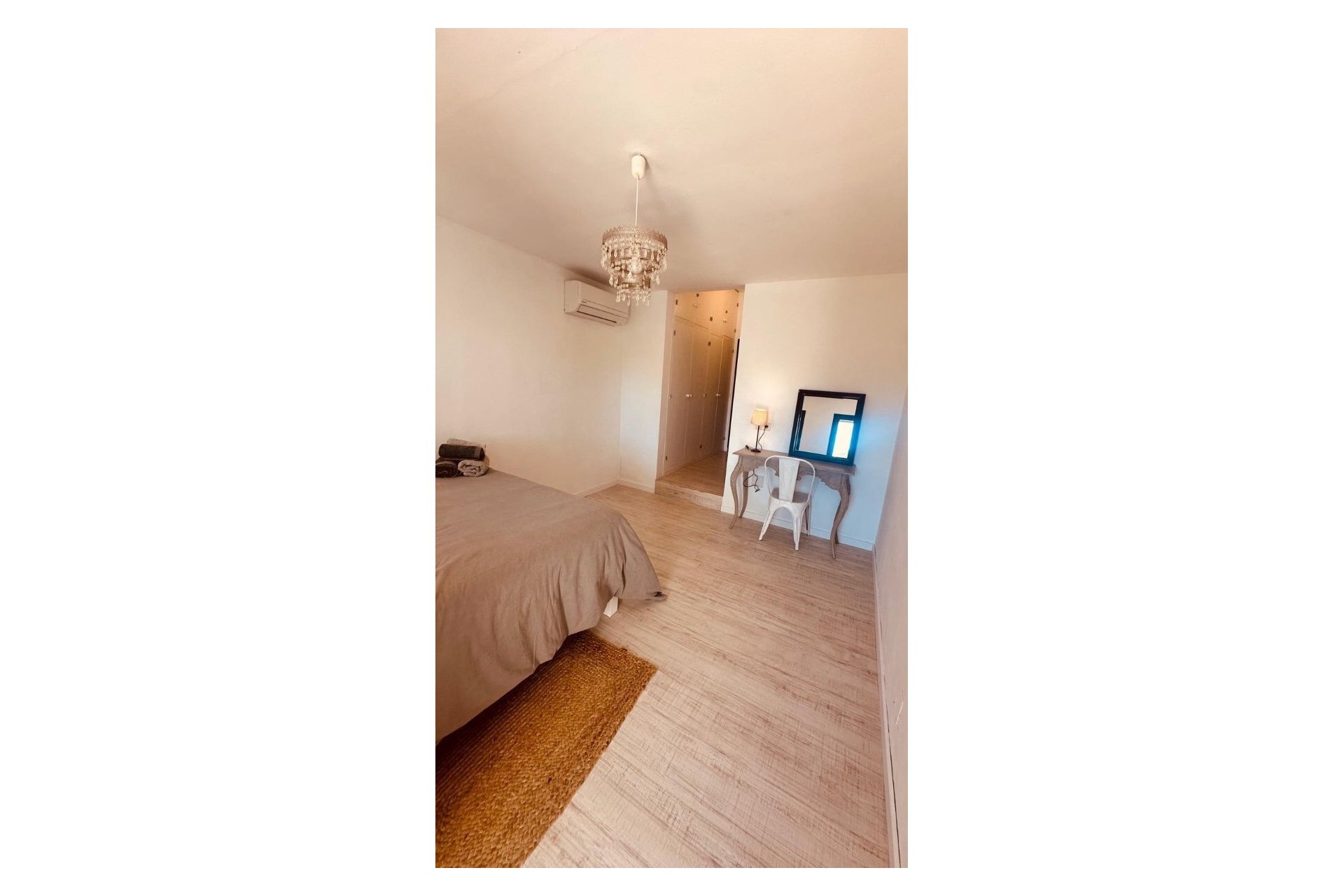 Short Term Rental -  Chalet / Villa -
Formentera del Segura