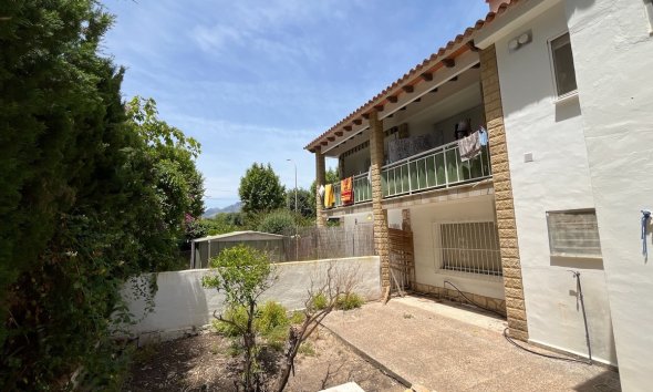 Townhouse / Semi - Herverkoop - Albir -
                Albir