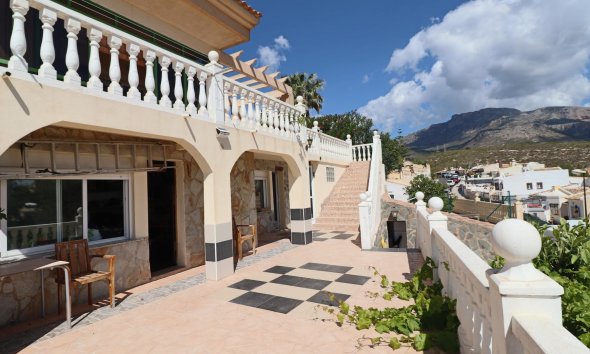 Townhouse / Semi - Herverkoop - La Nucía -
                Urbanisations