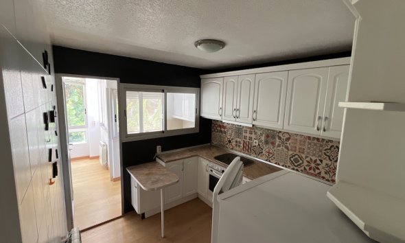 Townhouse / Semi - Resale - Albir -
                Albir