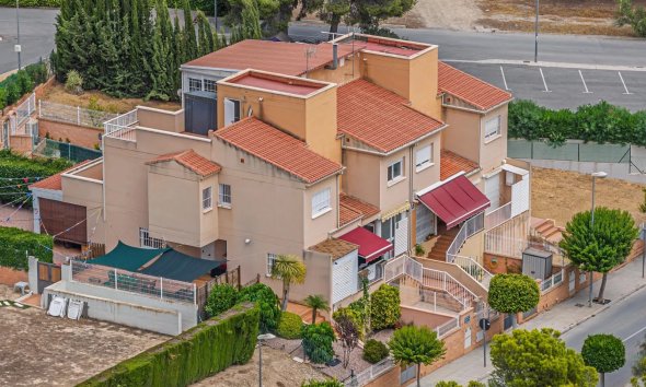 Townhouse / Semi - Resale - La Nucía -
                La Nucía