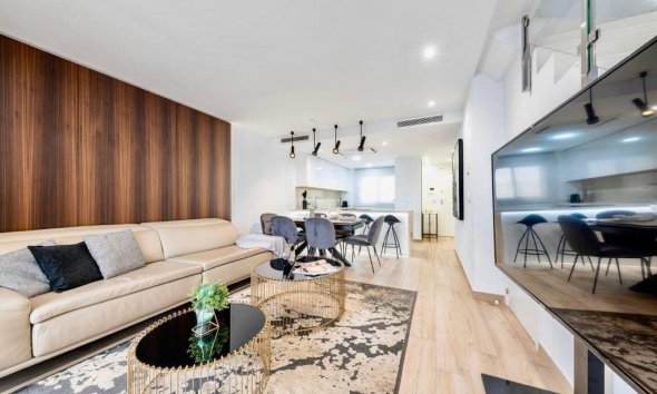 Townhouse / Semi - Reventa - Finestrat -
                Urbanización