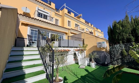 Townhouse / Semi - Videresalg - La Nucía -
                Urbanisations