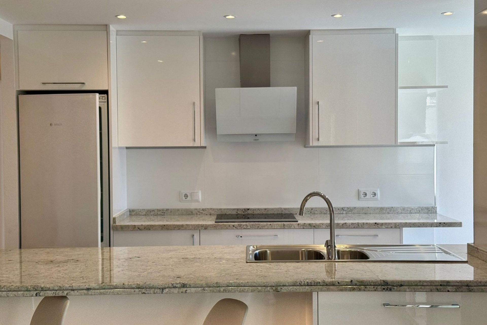 Verhuur Korte Termijn - Appartement / Flat -
Albir