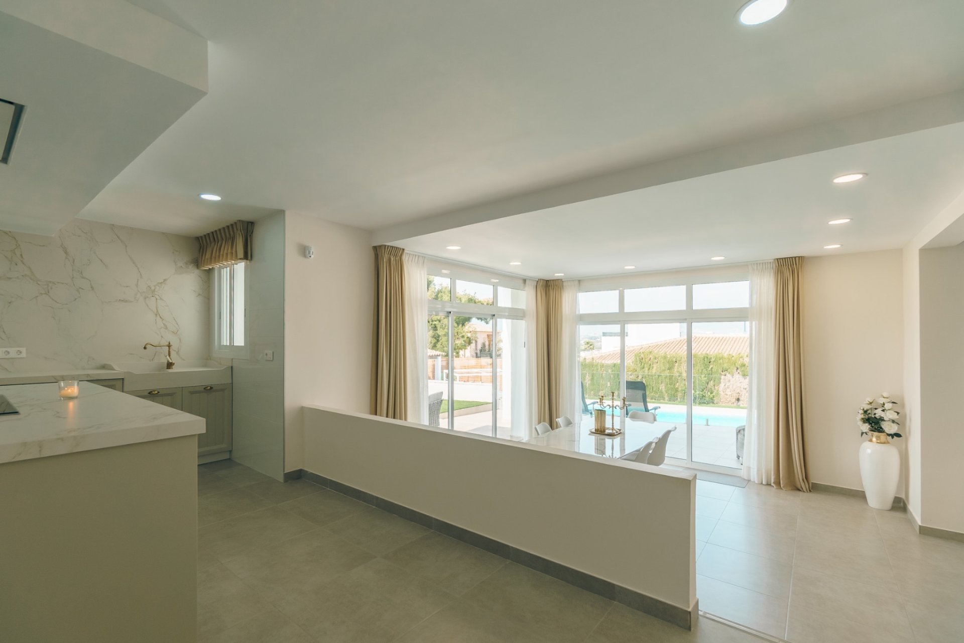 Verhuur Korte Termijn - Chalet / Villa -
Albir