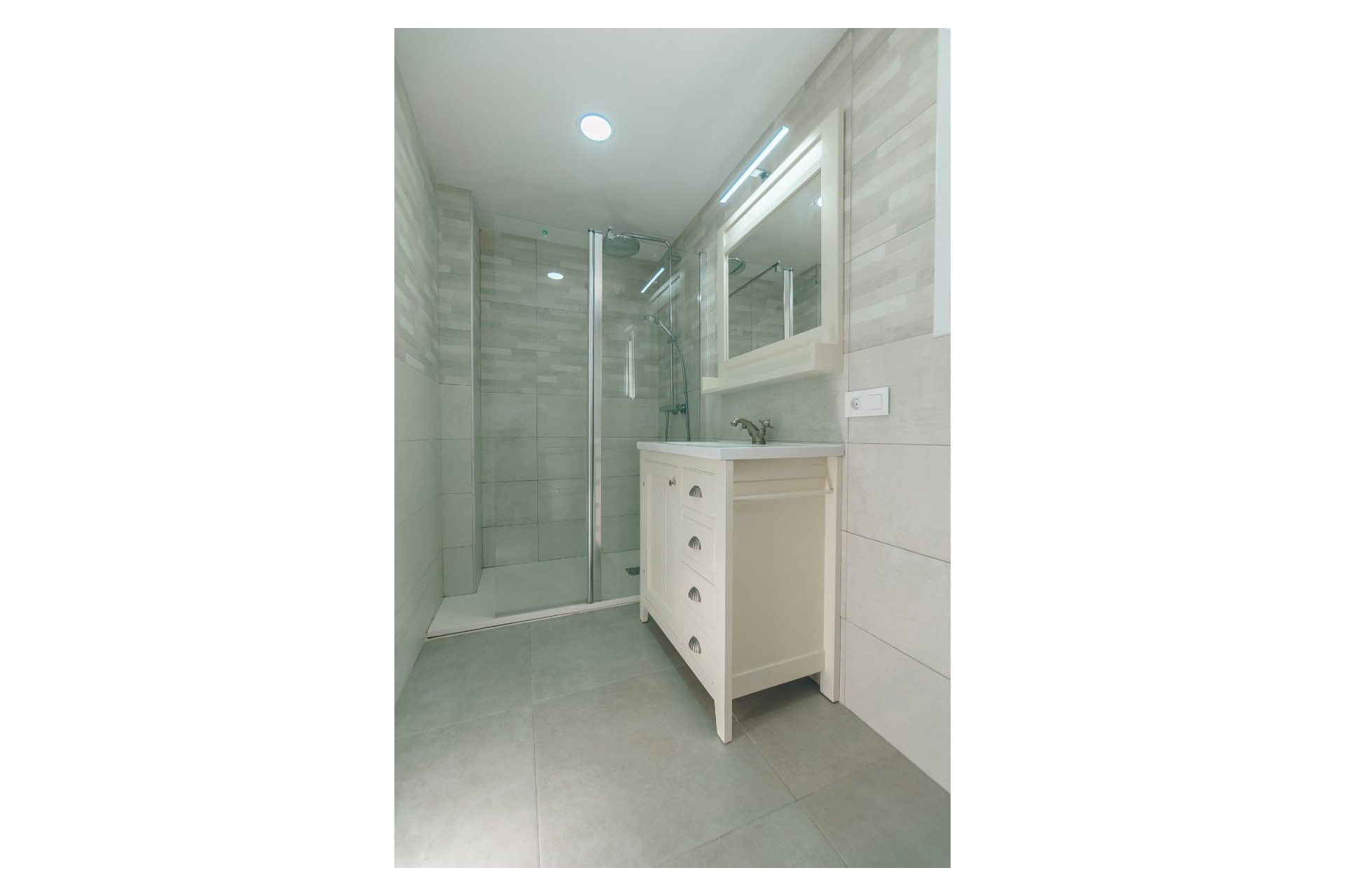 Verhuur Korte Termijn - Chalet / Villa -
Albir