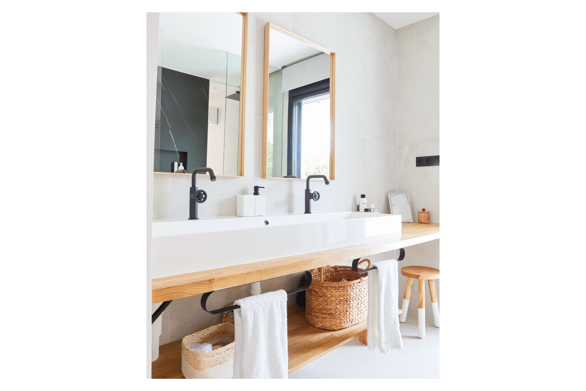 Verhuur Korte Termijn - Chalet / Villa -
Albir