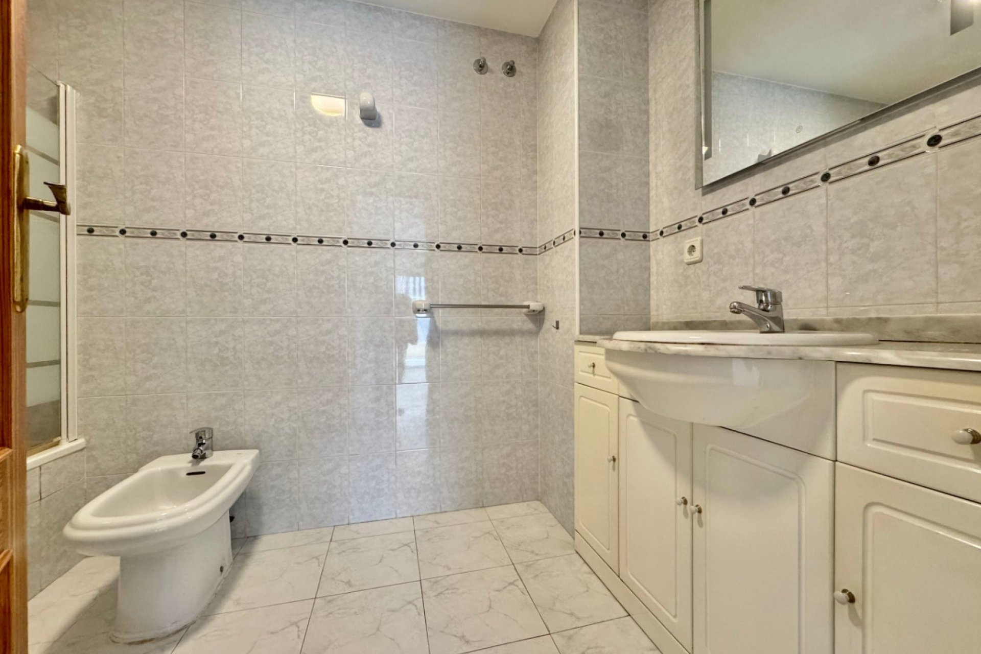 Videresalg - Apartment -
Albir