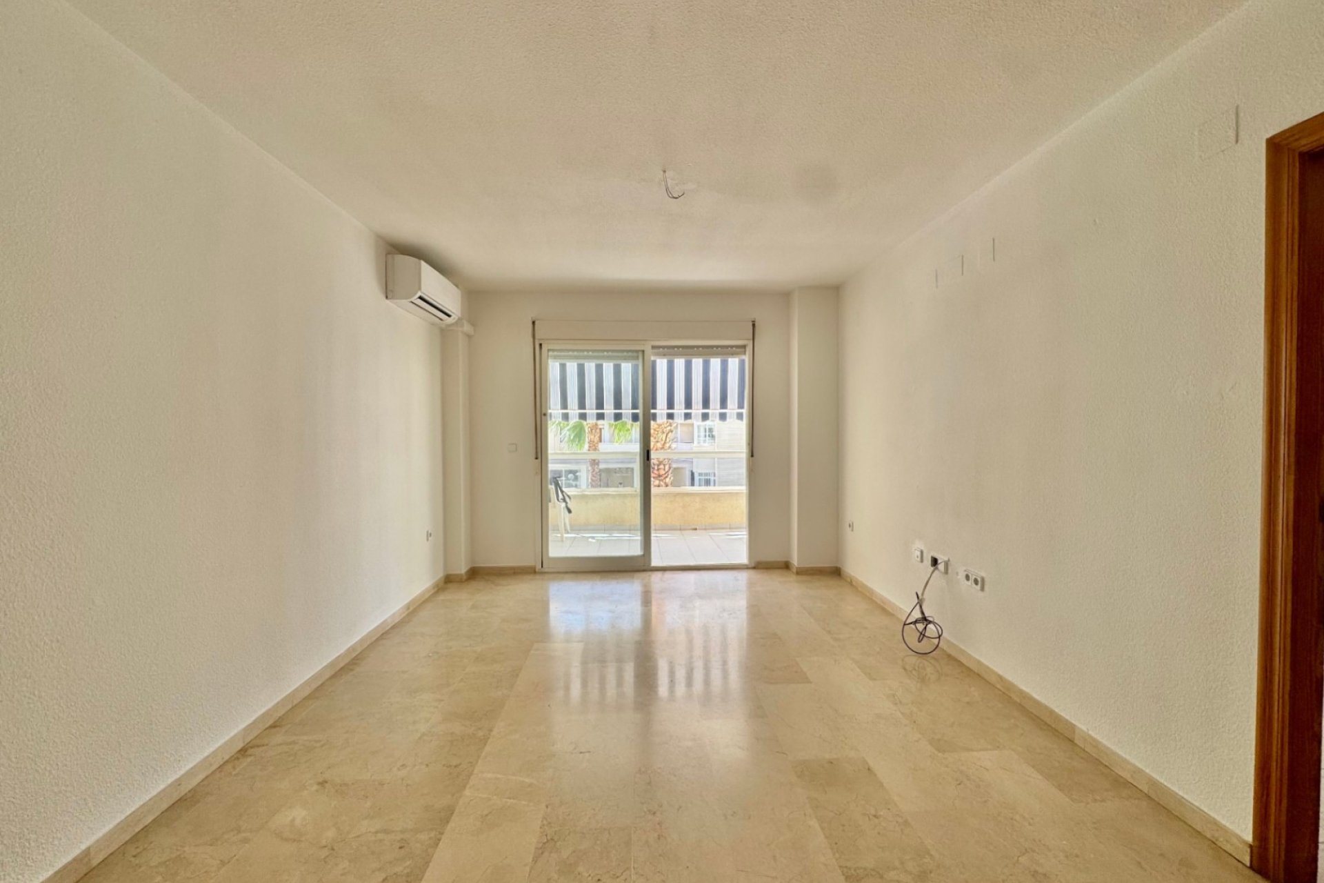 Videresalg - Apartment -
Albir