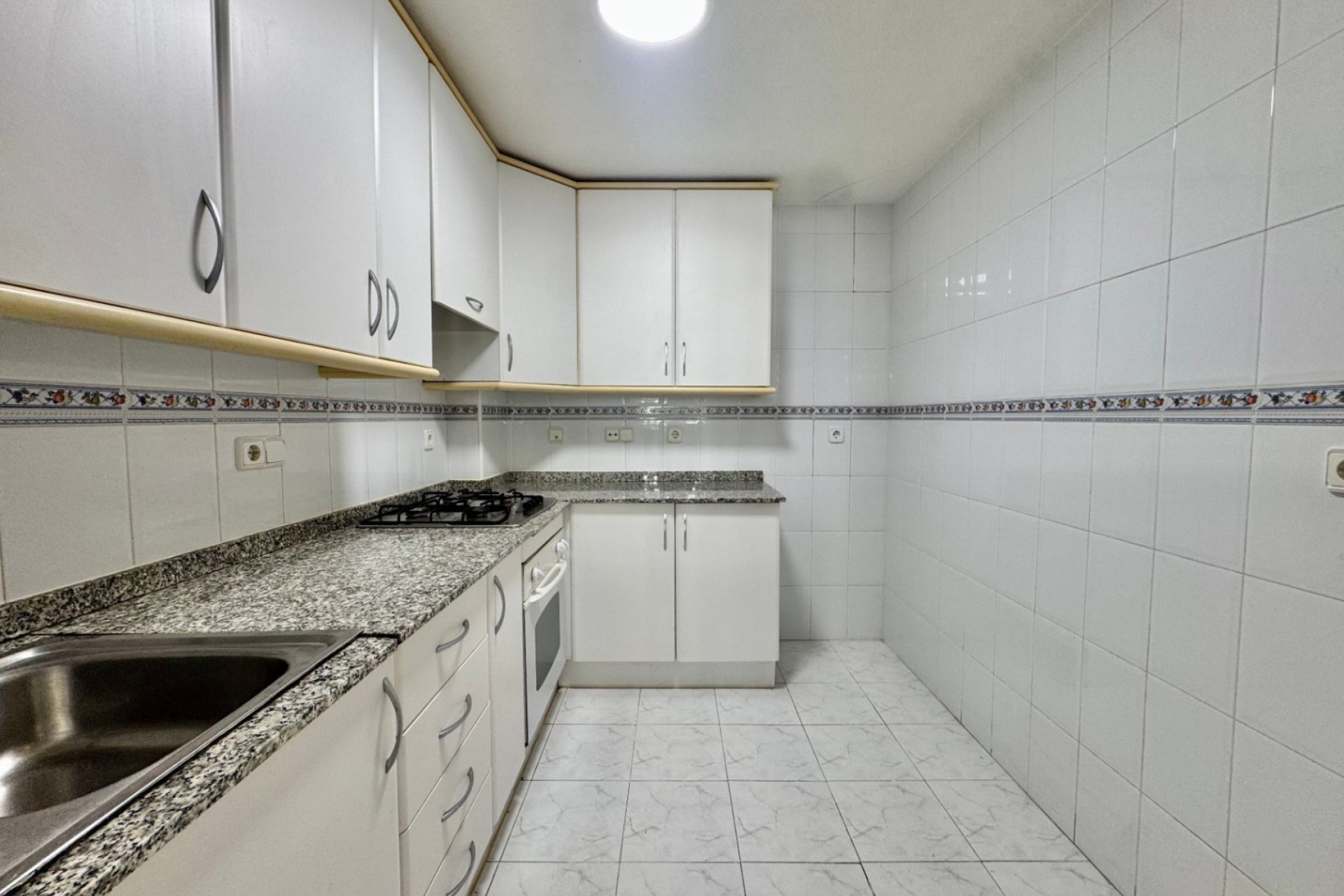 Videresalg - Apartment -
Albir