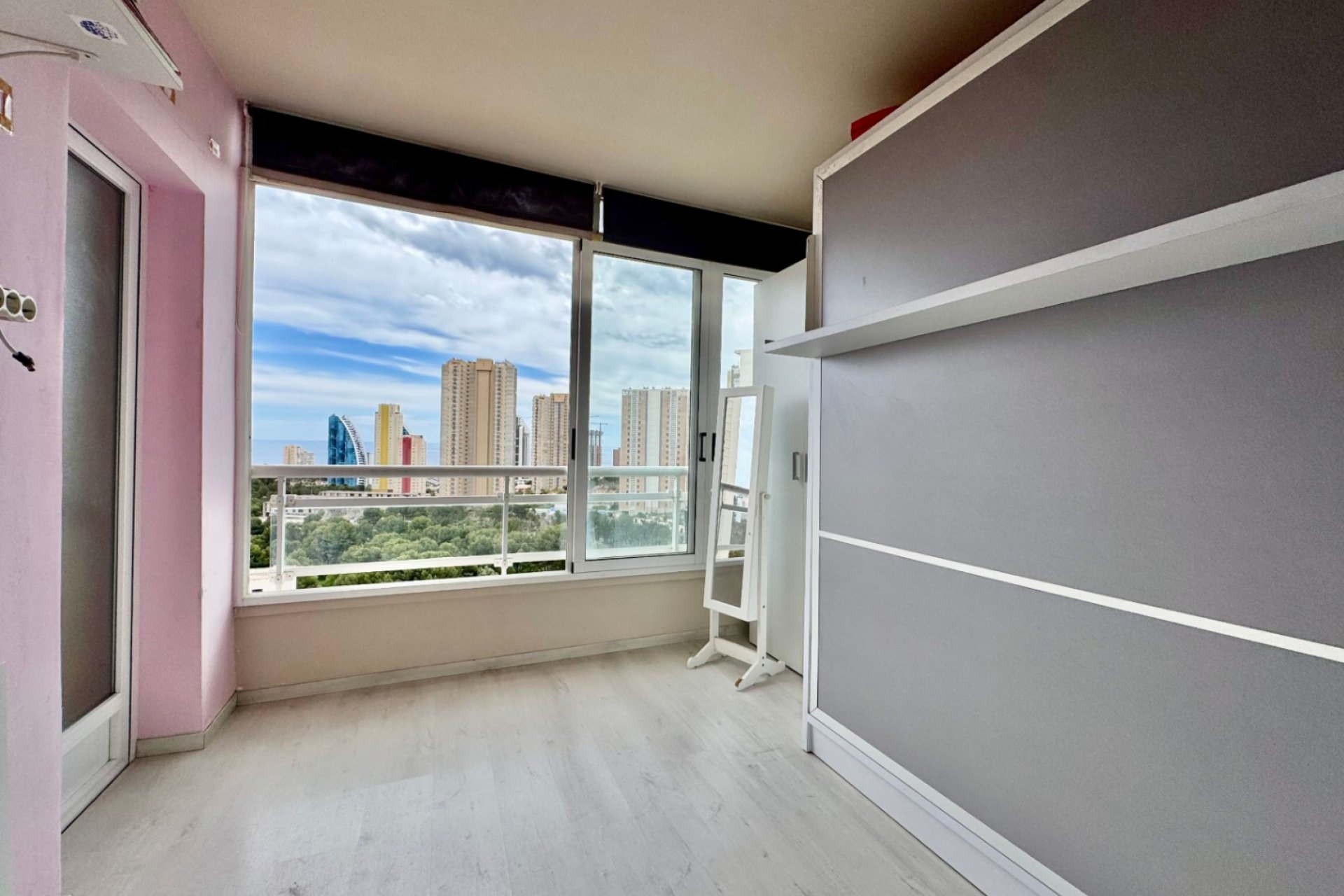 Videresalg - apartment -
Benidorm - Playa Poniente