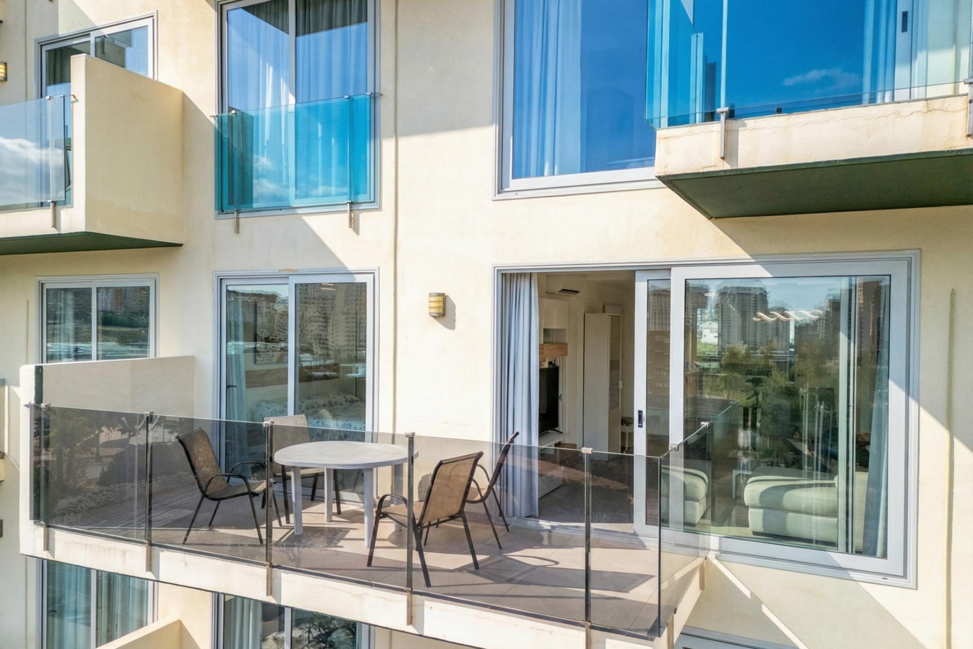Videresalg - apartment -
Finestrat - Cala de Finestrat